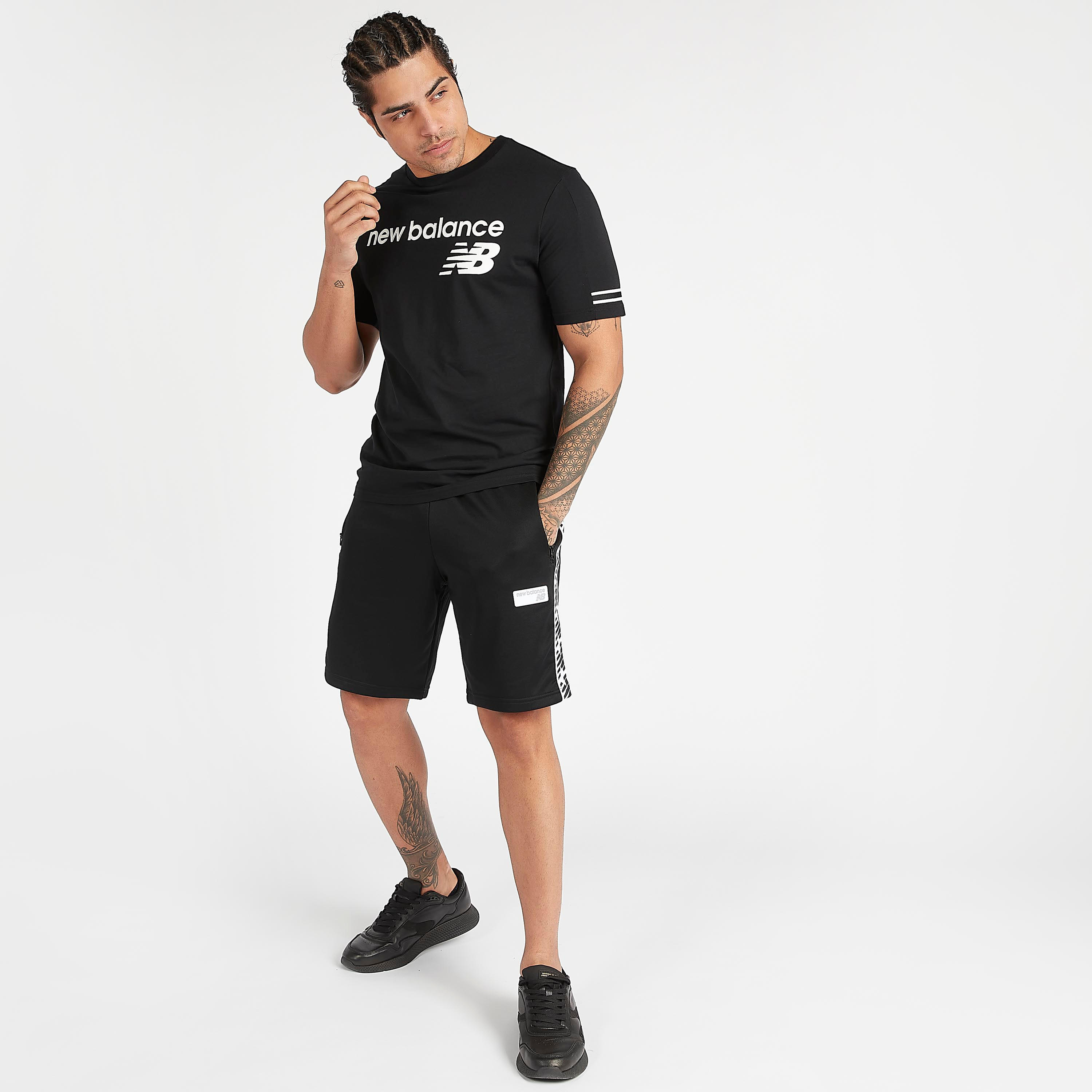 تيشيرت بأكمام قصيرة و طبعات أثليتيكس هيريتاج من نيو بالانس-men-clothing-sportswearandactivewear-tshirtsandpolos-image-2