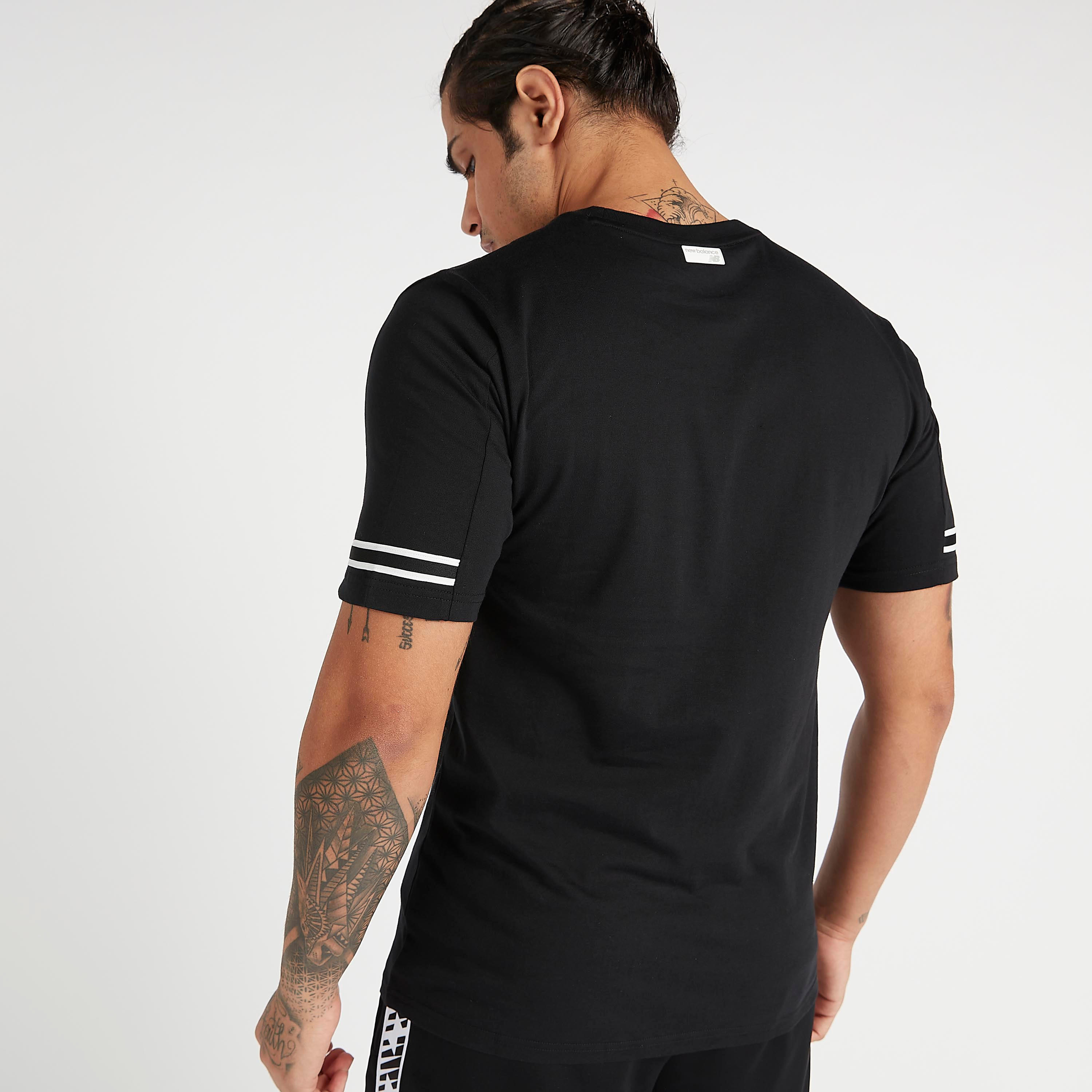 تيشيرت بأكمام قصيرة و طبعات أثليتيكس هيريتاج من نيو بالانس-men-clothing-sportswearandactivewear-tshirtsandpolos-image-4