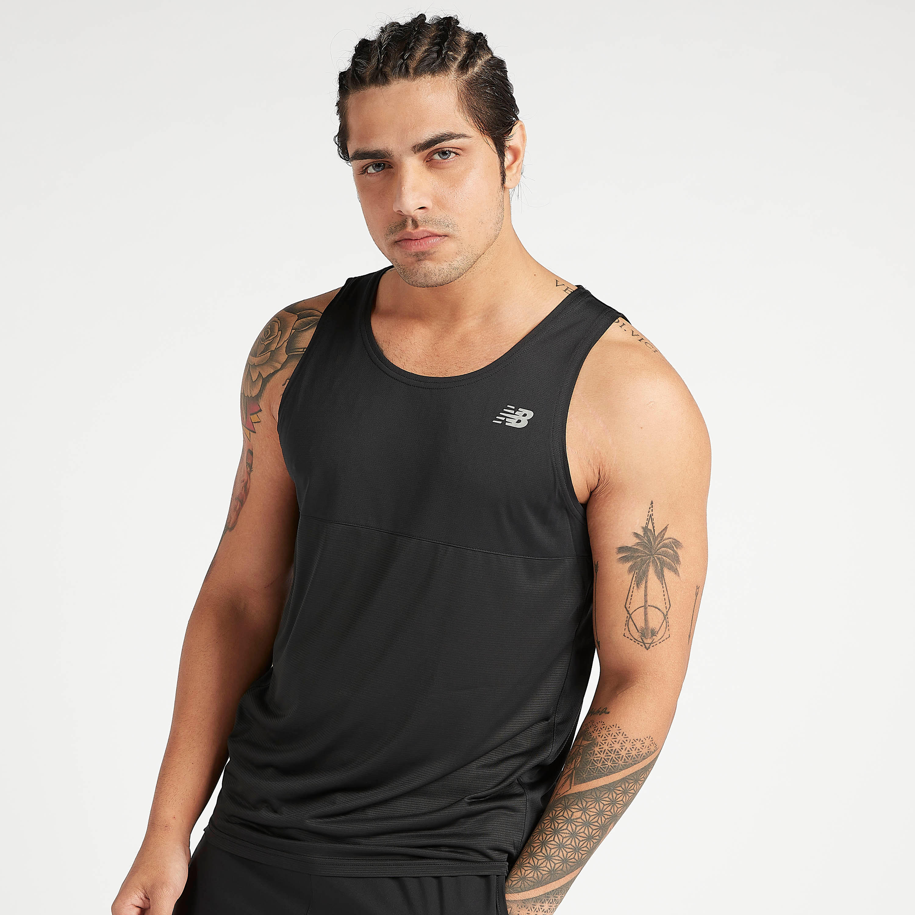 New Balance Accelerate Solid Singlet with Round Neck-men-clothing-sportswearandactivewear-tshirtsandpolos-image-1