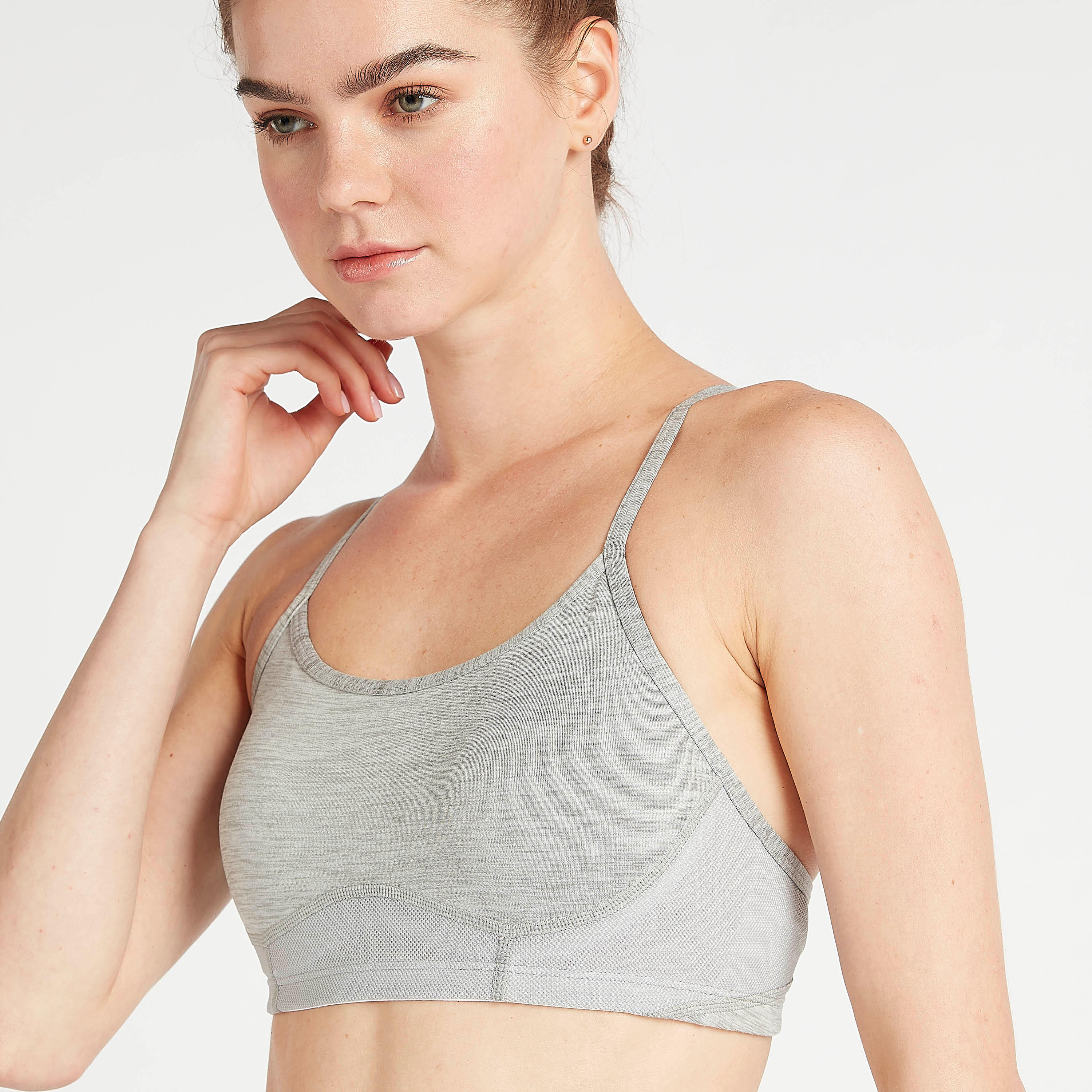 صدريّة رياضية بتصميم متقاطع من الخلف هيرو سبايس داي من نيو بالانس-sports-women-clothing-sportsbras-image-1