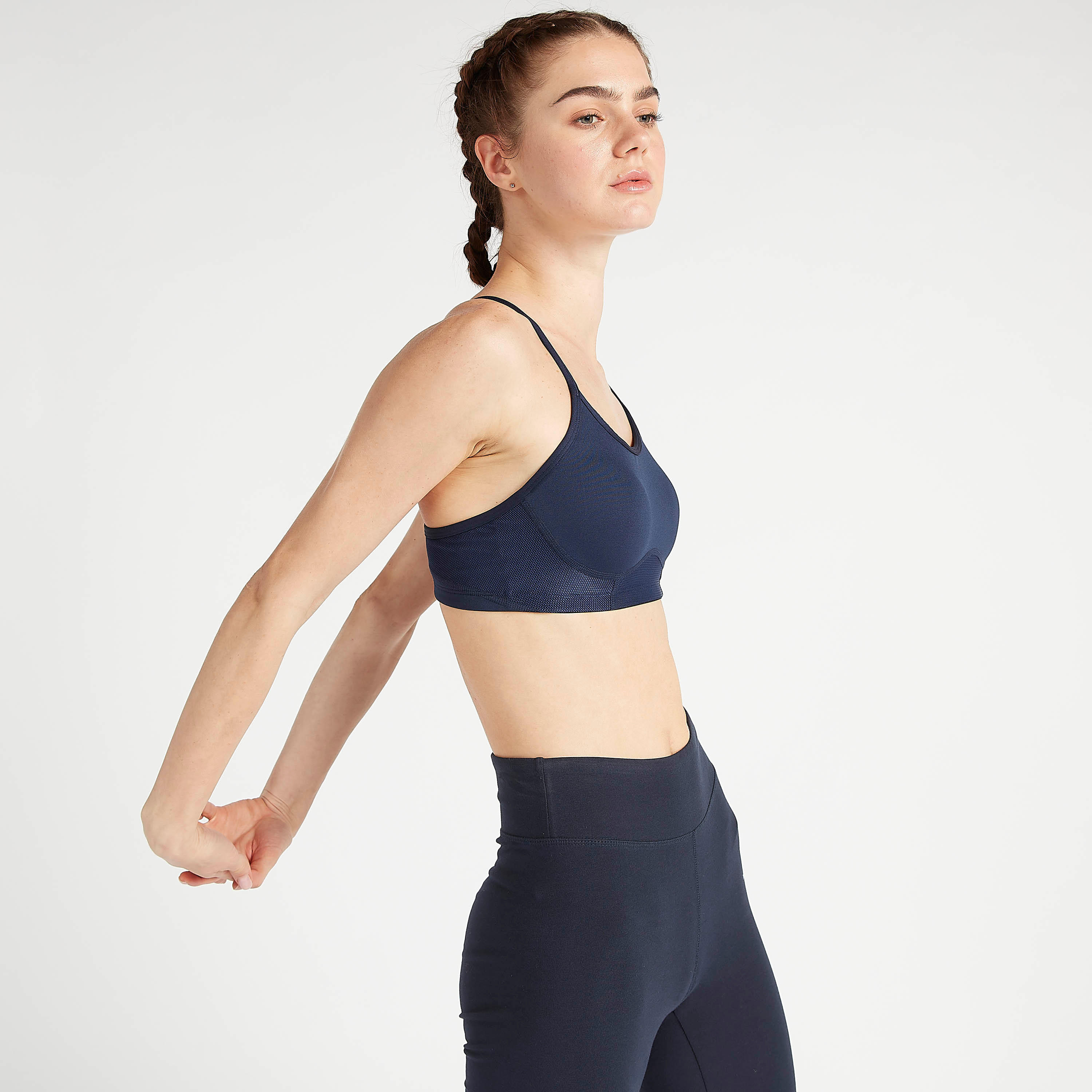 New Balance Hero Solid Sports Bra with Racerback-women-clothing-sportswearandactivewear-sportsbras-image-1