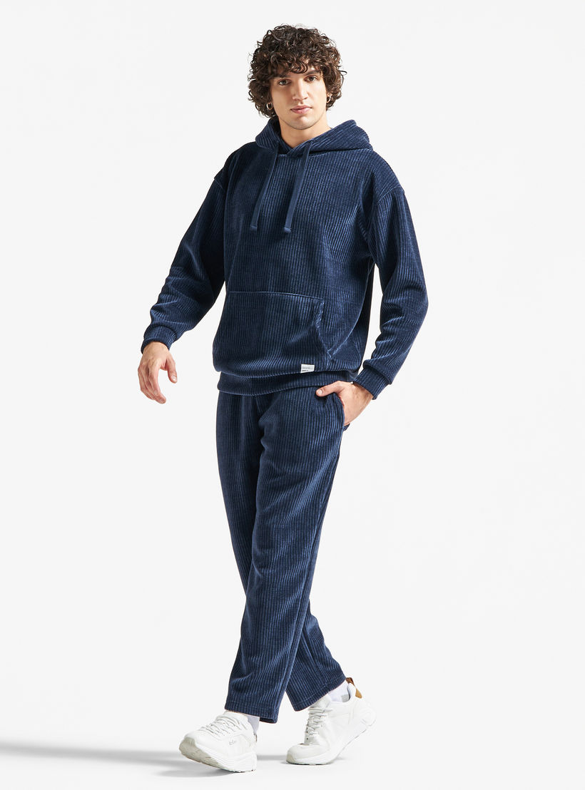 بنطلون رياضي كوردوروي بارز الملمس بقصّة عادية ورباط إغلاق وجيوب-men-clothing-bottoms-trousersandchinos-trousers-image-3
