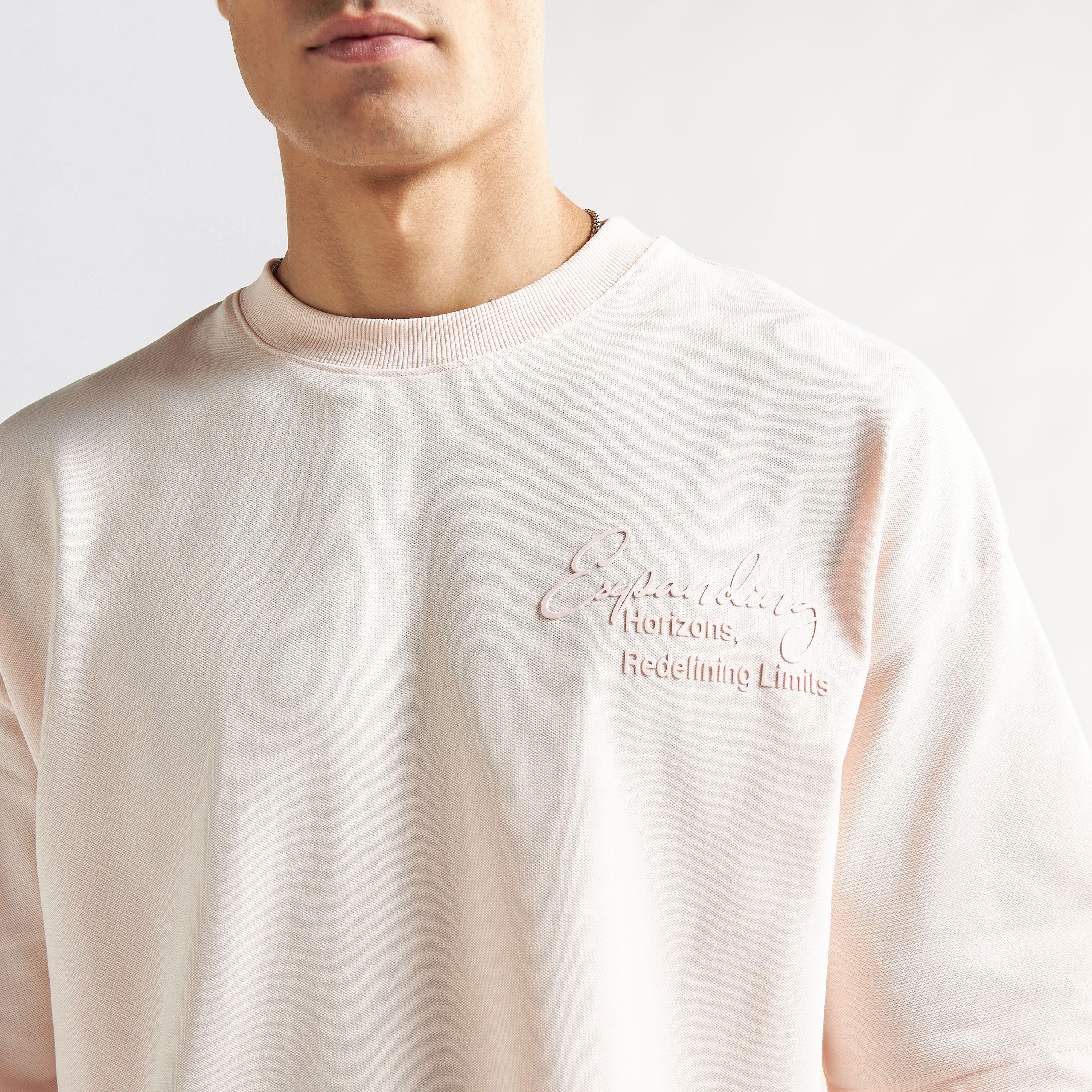 تيشيرت سادة بياقة ضيّقة وأكمام بأكتاف منسدلة-men-clothing-tshirtsandpolos-tshirts-image-4