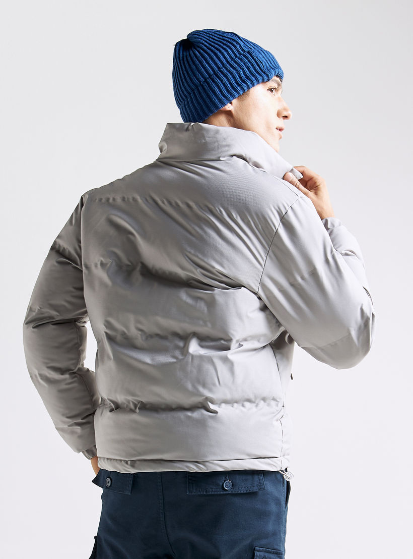 جاكيت سادة بسحّاب وأكمام طويلة وجيوب-men-clothing-jacketsandblazers-jackets-image-3