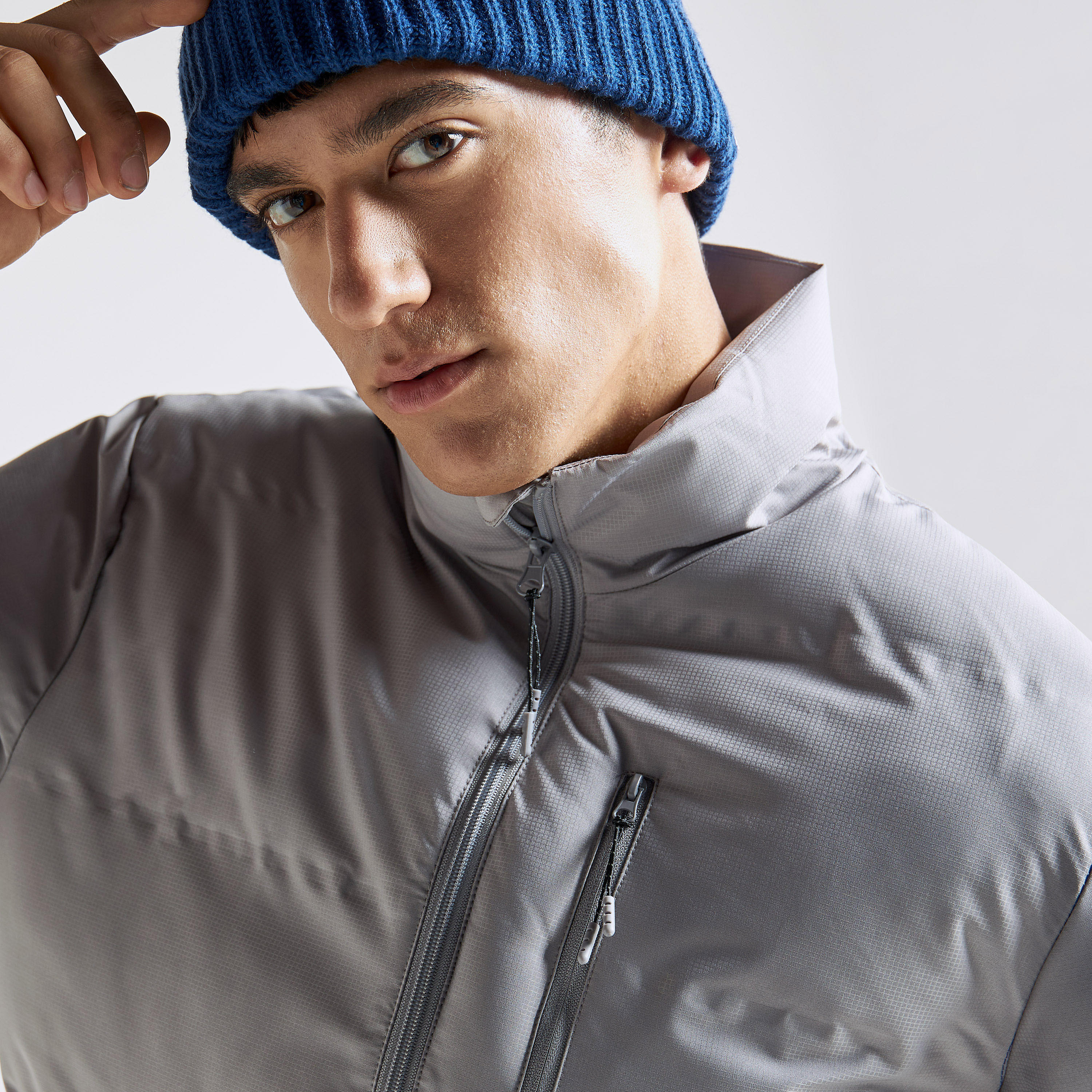 جاكيت سادة بسحّاب وأكمام طويلة وجيوب-men-clothing-jacketsandblazers-jackets-image-2