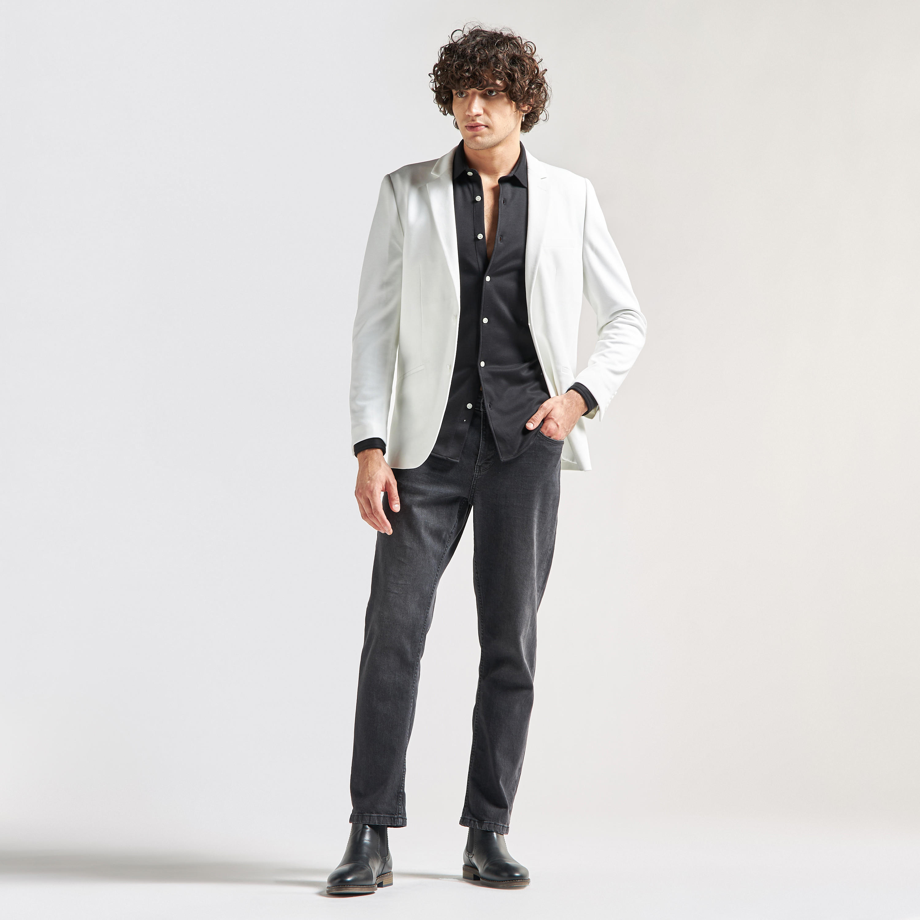 Solid Blazer with Notch Lapel and Long Sleeves-men-winterwear-jacketsandblazers-image-2