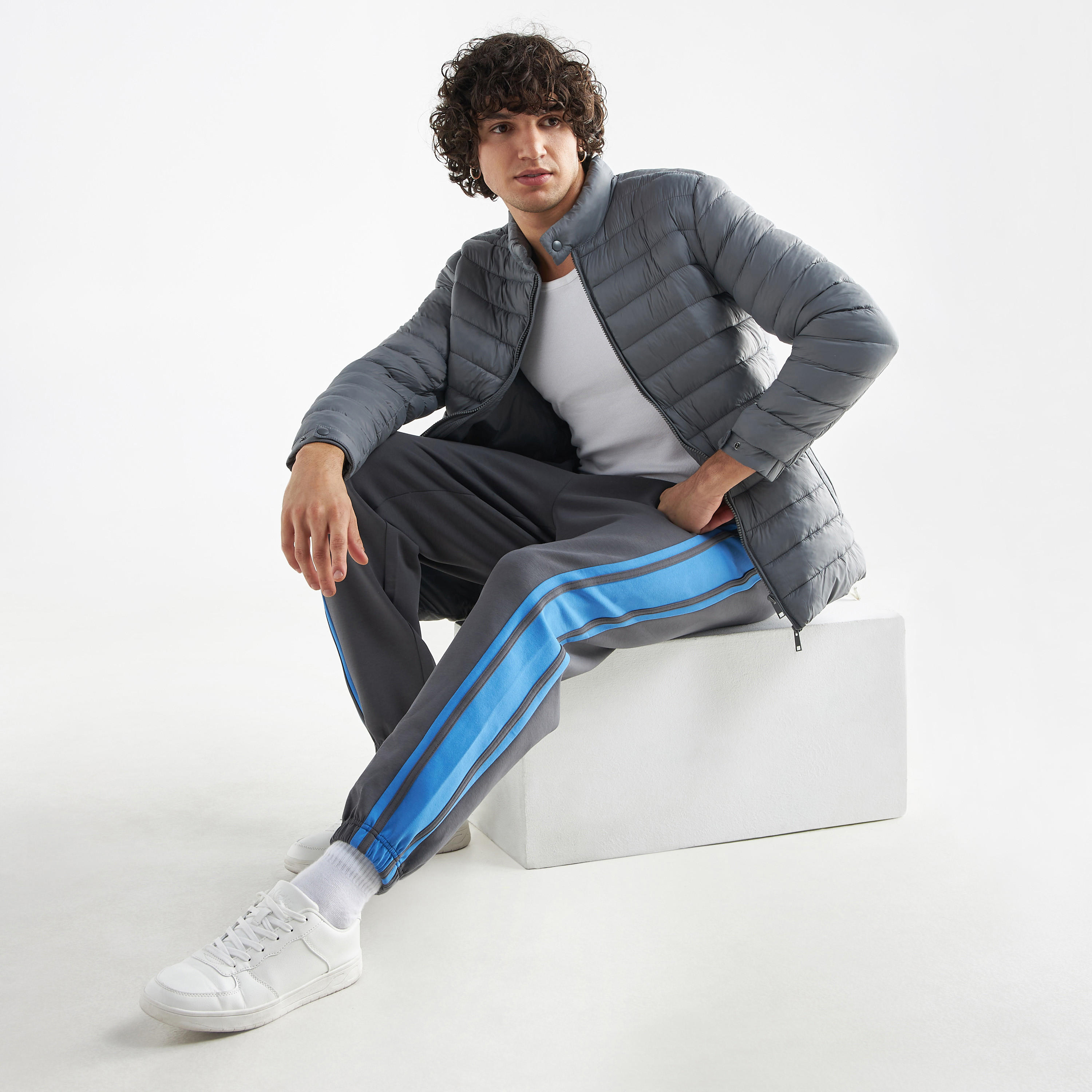 جاكيت مبطن بسحاب وجيوب-men-clothing-jacketsandblazers-jackets-image-3