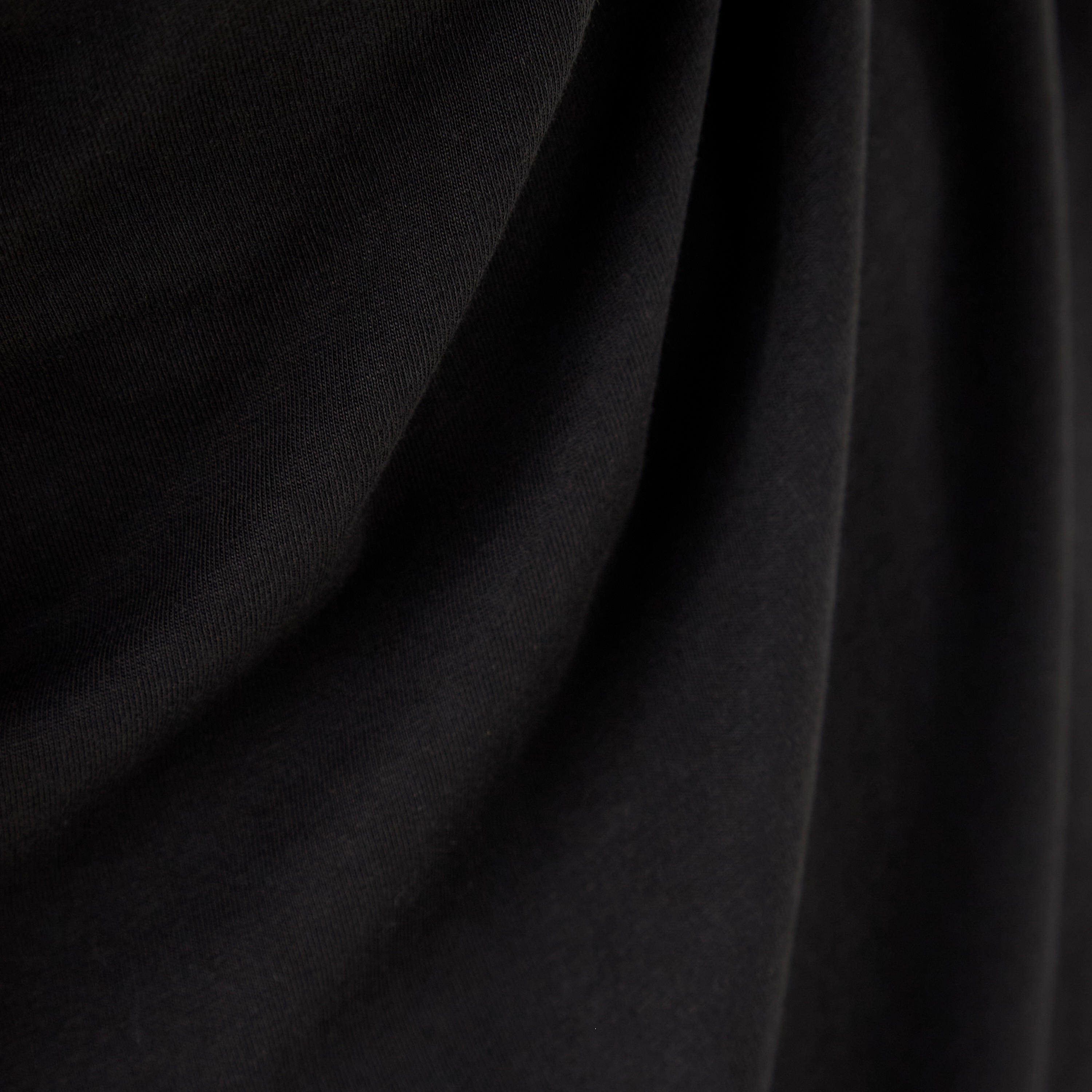 تيشيرت سادة بياقة ضيّقة وأكمام قصيرة - طقم من 3 قطع-men-clothing-tshirtsandpolos-tshirts-image-2