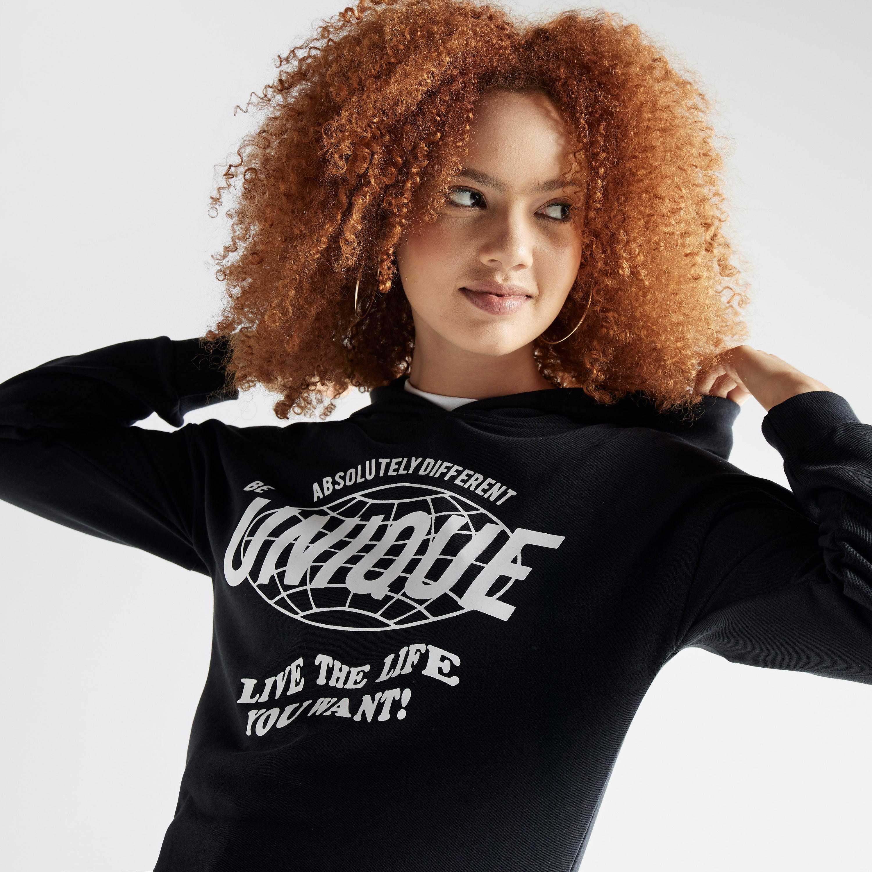 هودي بجيب كنغر وجيب وطبعات-women-winterwear-hoodiesandsweatshirts-hoodies-image-4