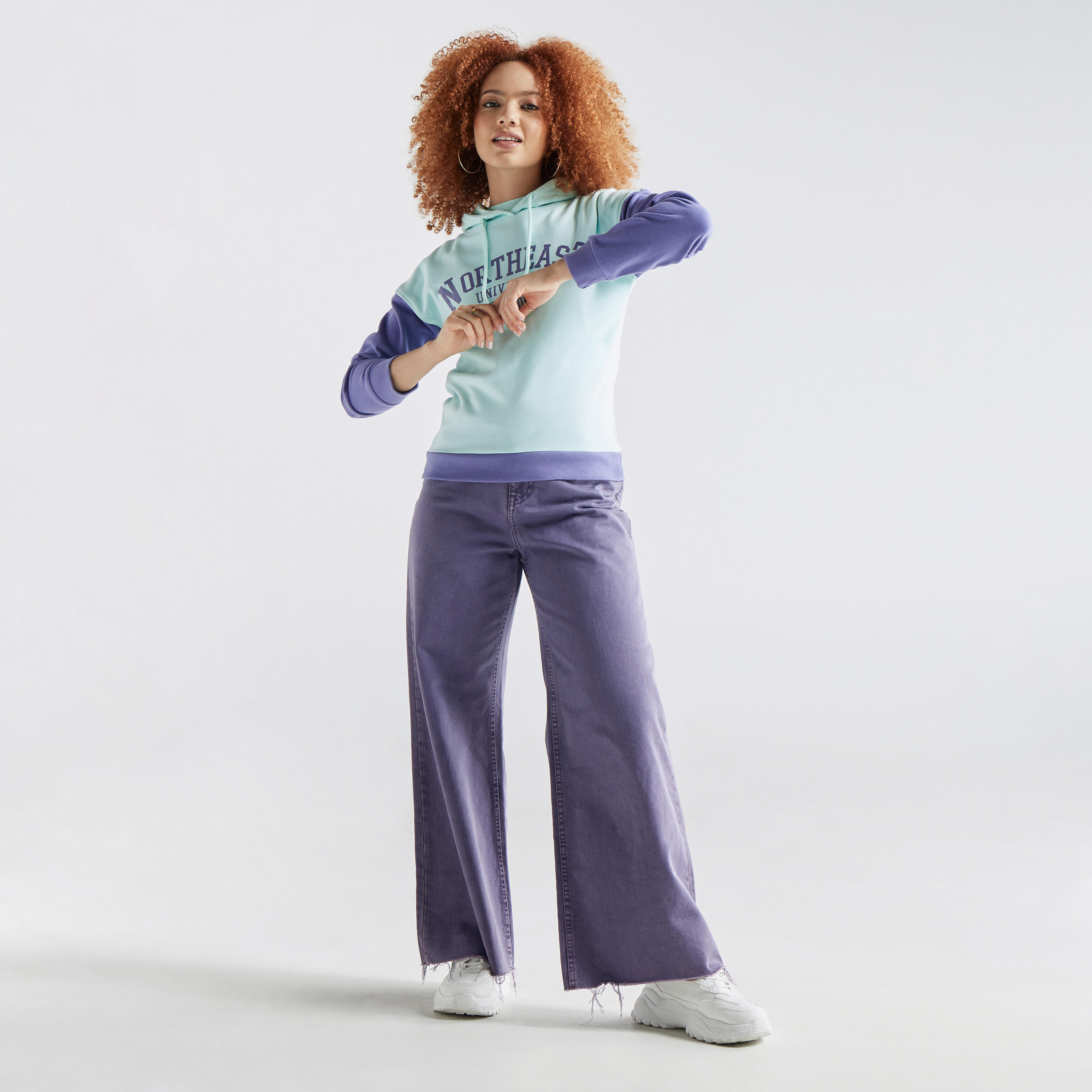 هودي بأكمام طويلة وطبعات-women-winterwear-hoodiesandsweatshirts-hoodies-image-2