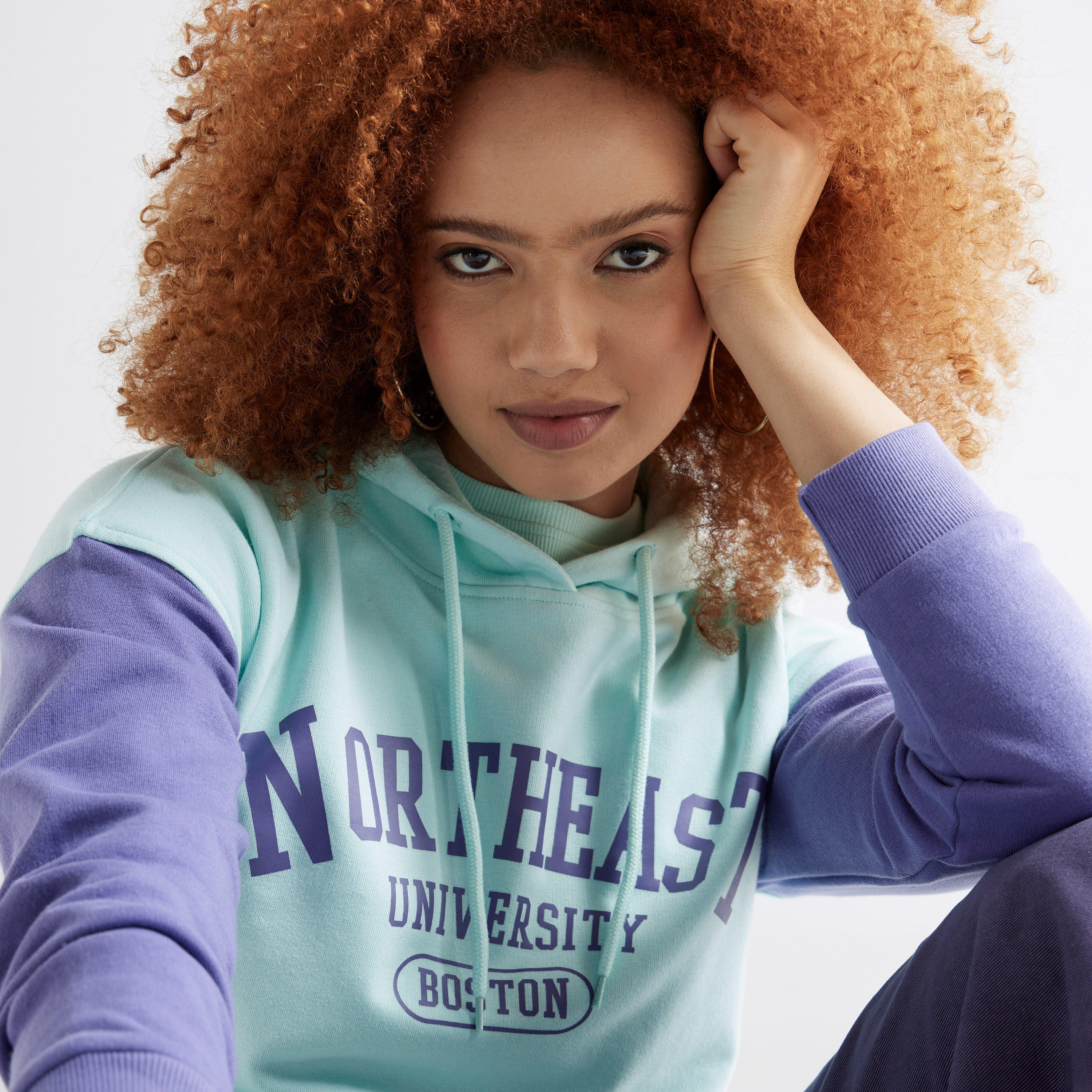 هودي بأكمام طويلة وطبعات-women-winterwear-hoodiesandsweatshirts-hoodies-image-4