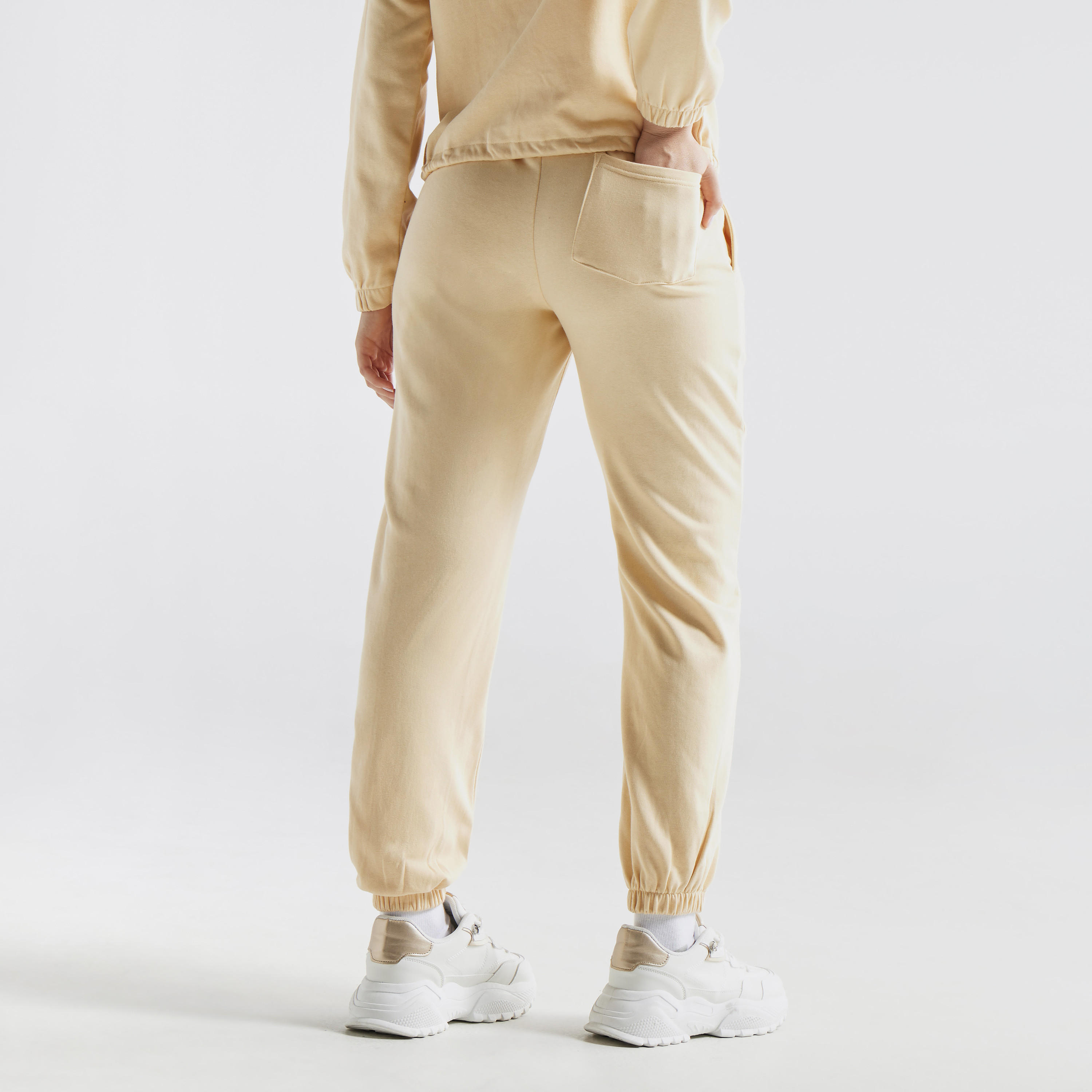 بنطلون رياضي سادة برباط إغلاق وجيوب-women-clothing-bottoms-joggers-image-3