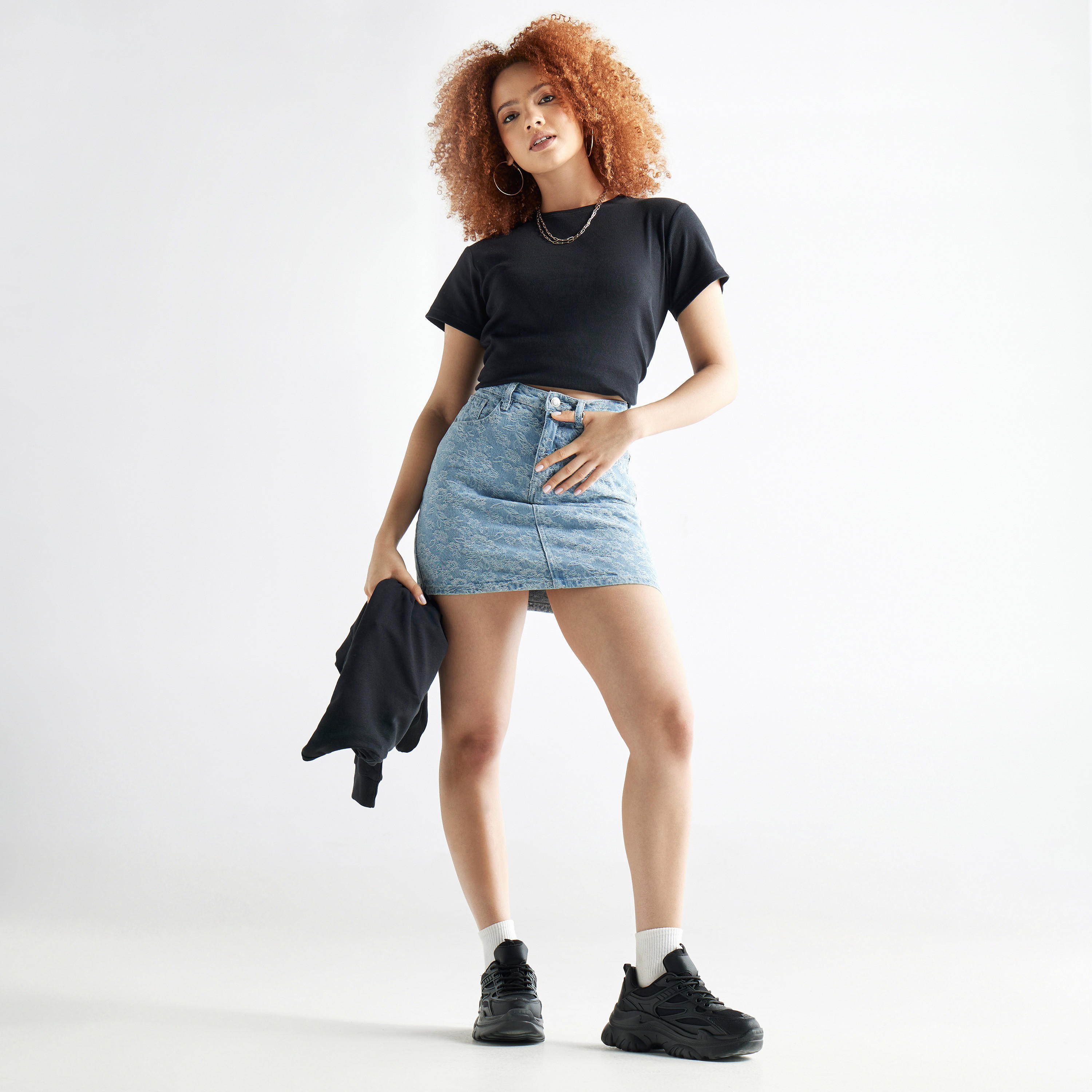 تيشيرت بارز الملمس بياقة ضيقة وأكمام قصيرة-women-clothing-tshirts-image-2
