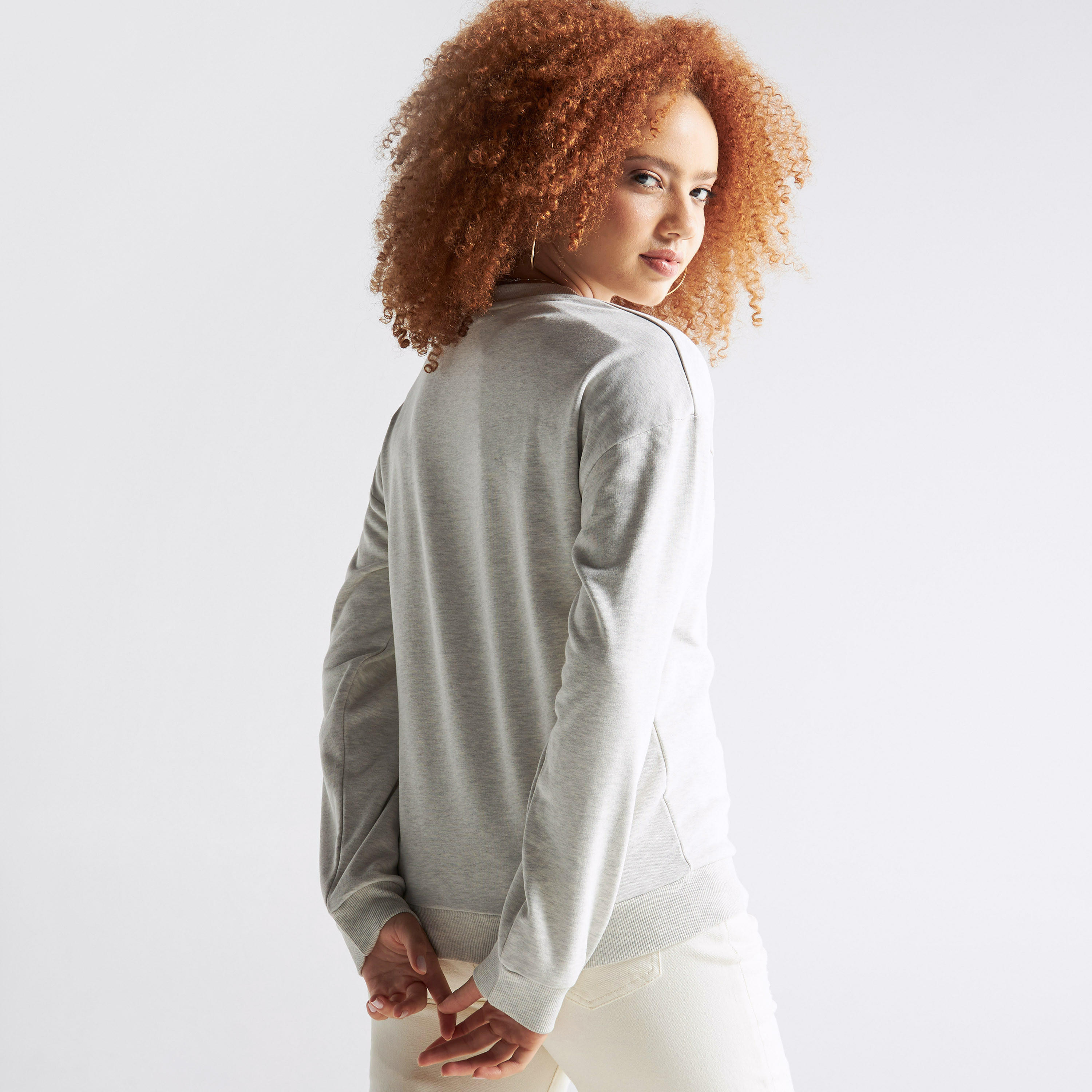 سويت شيرت بأكمام طويلة وطبعات-women-winterwear-hoodiesandsweatshirts-sweatshirts-image-3
