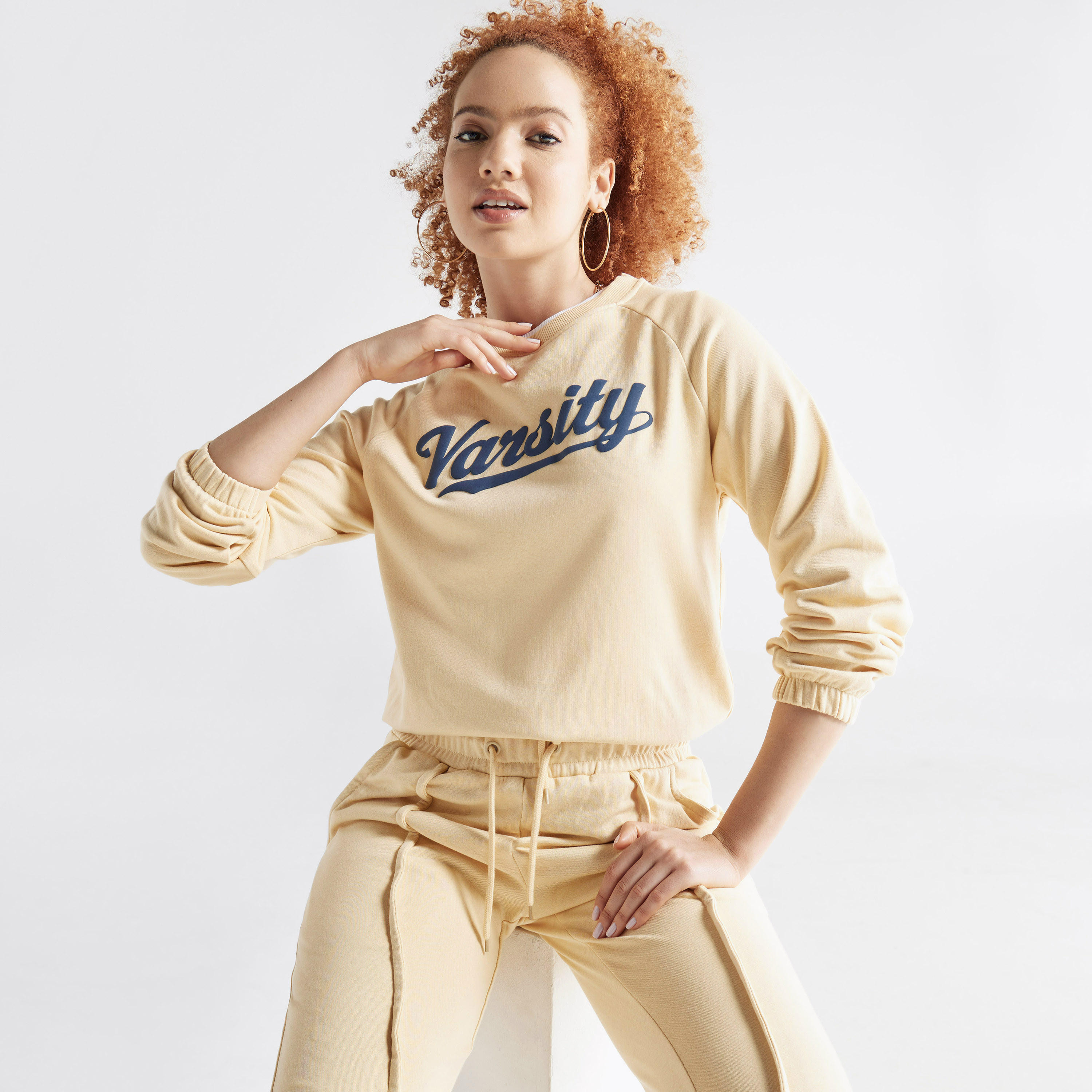 سويت شيرت بأكمام طويلة وطبعات-women-winterwear-hoodiesandsweatshirts-sweatshirts-image-4