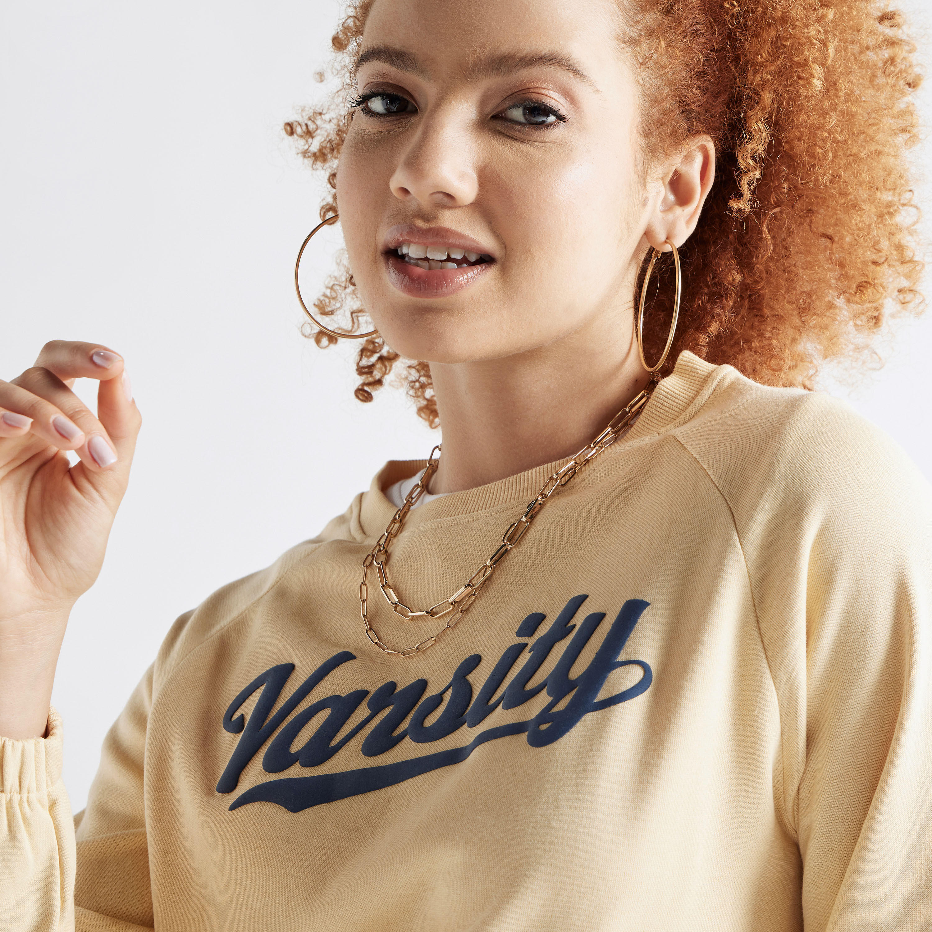 سويت شيرت بأكمام طويلة وطبعات-women-winterwear-hoodiesandsweatshirts-sweatshirts-image-1