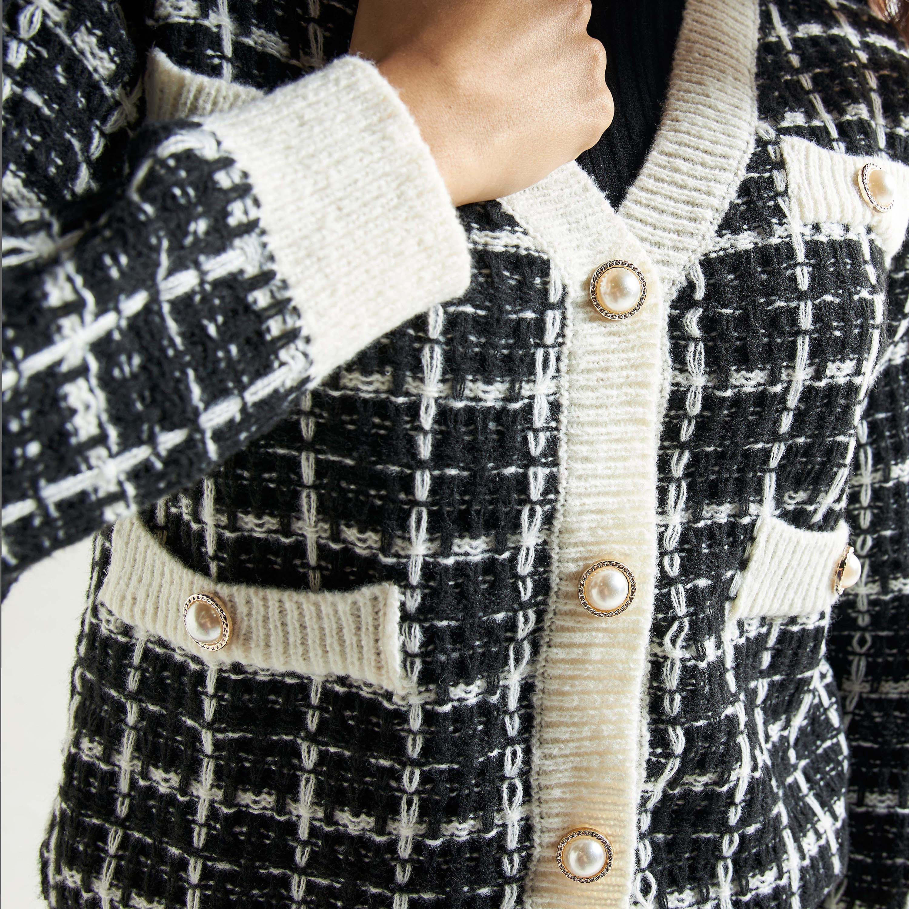 كارديجان كاروهات بياقة v وأكمام طويلة-women-winterwear-cardigansandjumpers-cardigans-image-4