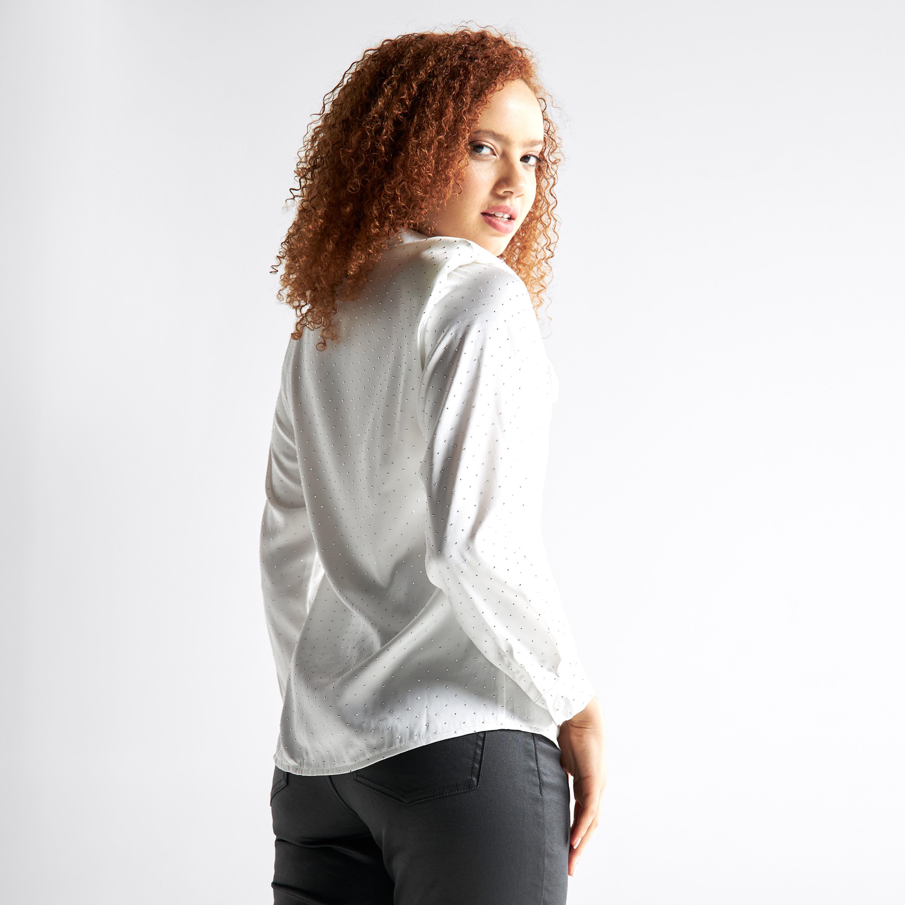 قميص مزين بأكمام طويلة وتفاصيل طية-women-clothing-shirtsandblouses-shirts-image-3