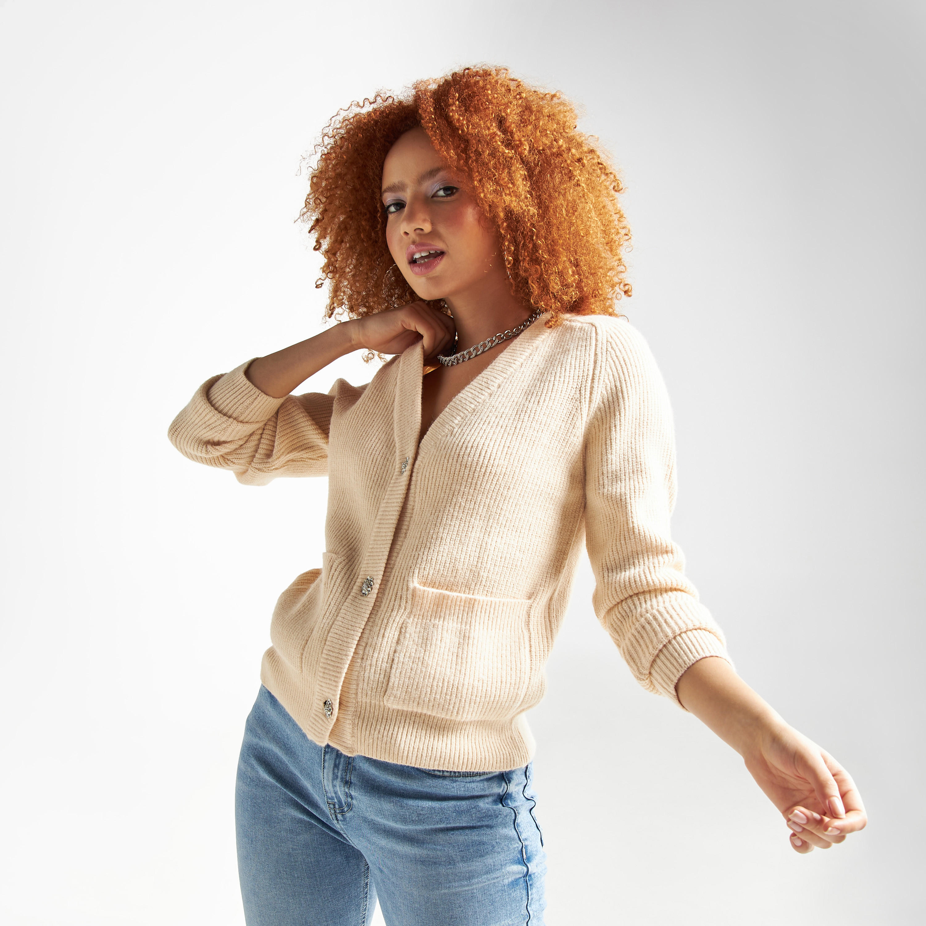 كارديجان بارز الملمس بأزرار إغلاق وجيوب-women-winterwear-cardigansandjumpers-cardigans-image-1