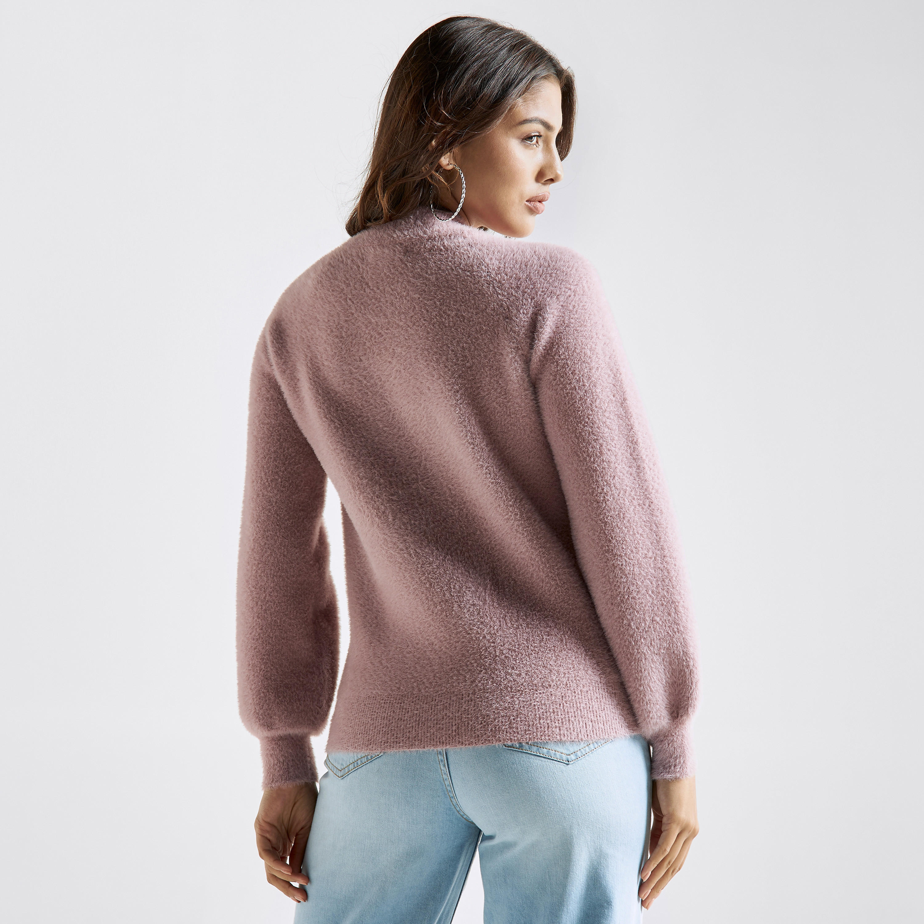 كنزة مزيّنة باللؤلؤ بياقة v وأكمام طويلة-women-clothing-cardigansandjumpers-jumpers-image-3