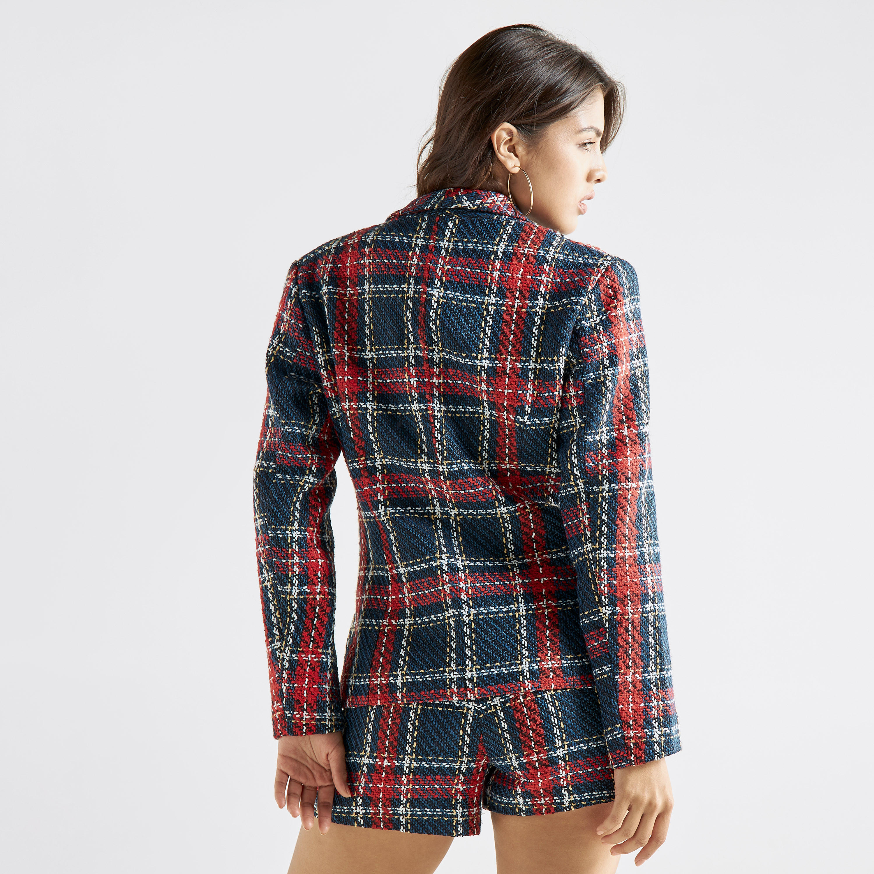 بليزر كاروهات بأكمام طويلة وزر إغلاق-women-clothing-coatsandjackets-blazers-image-3