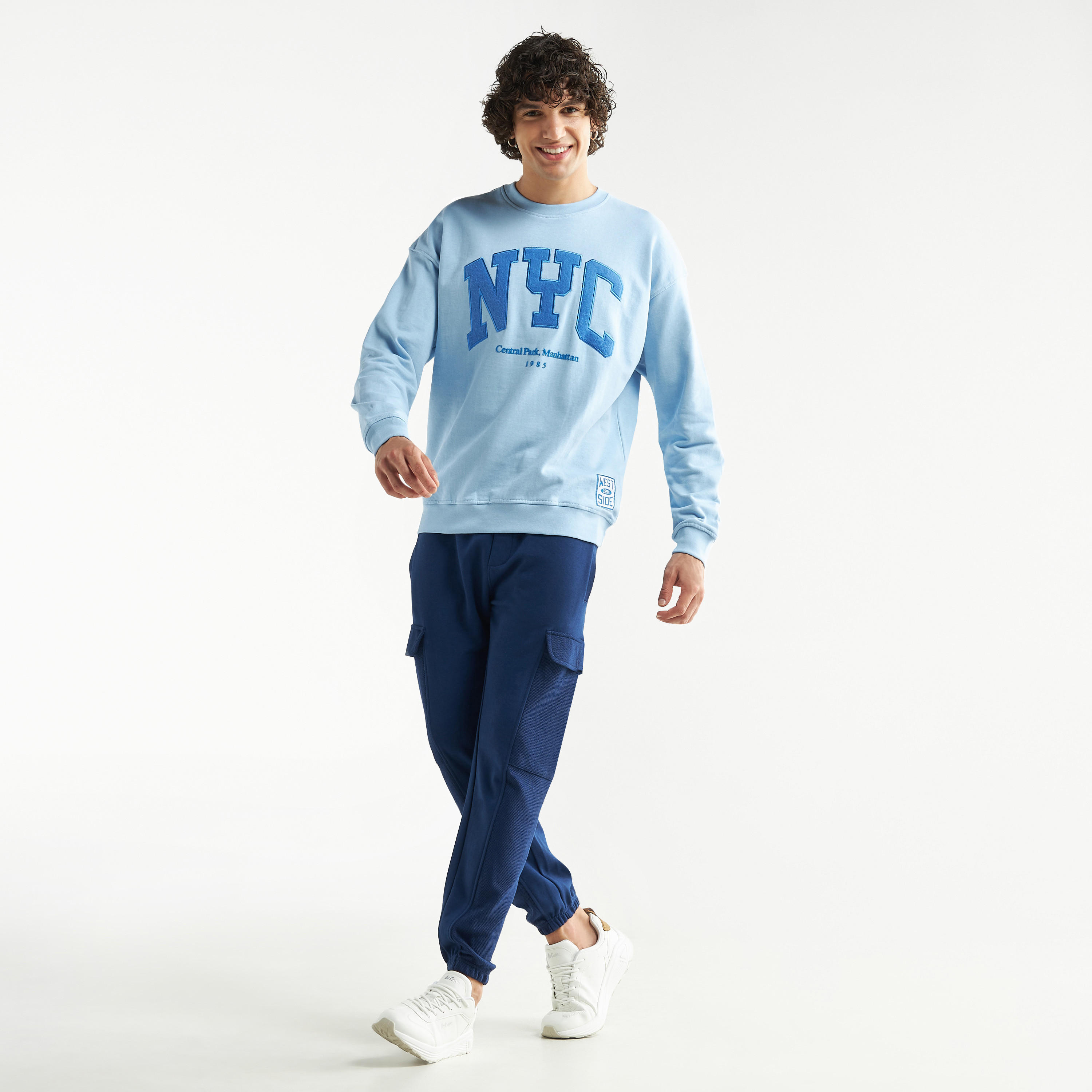 Solid Joggers with Drawstring Closure and Pockets-men-clothing-bottoms-joggers-image-2