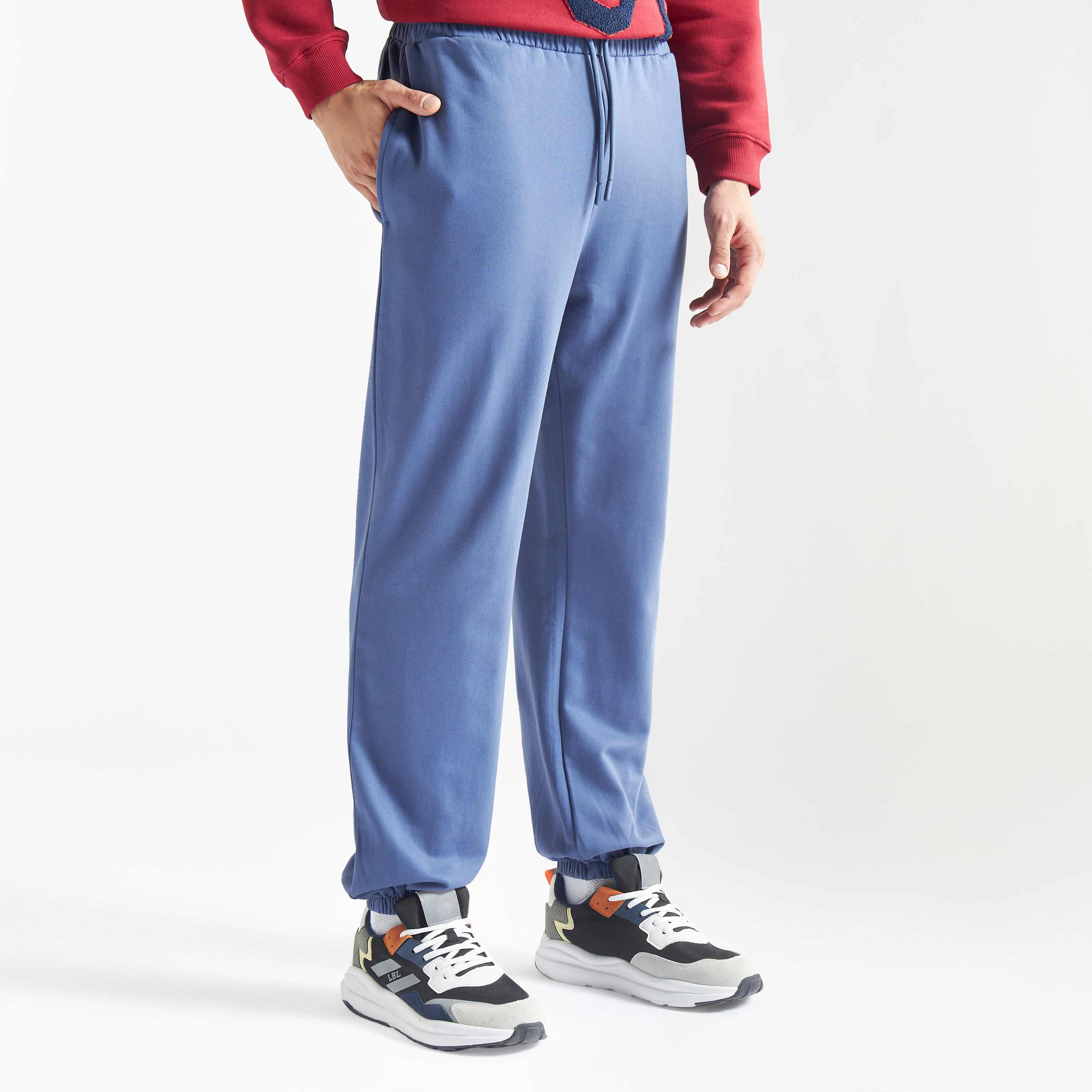بنطلون رياضي سادة بجيوب وخصر مطّاطي-men-clothing-bottoms-joggers-image-4