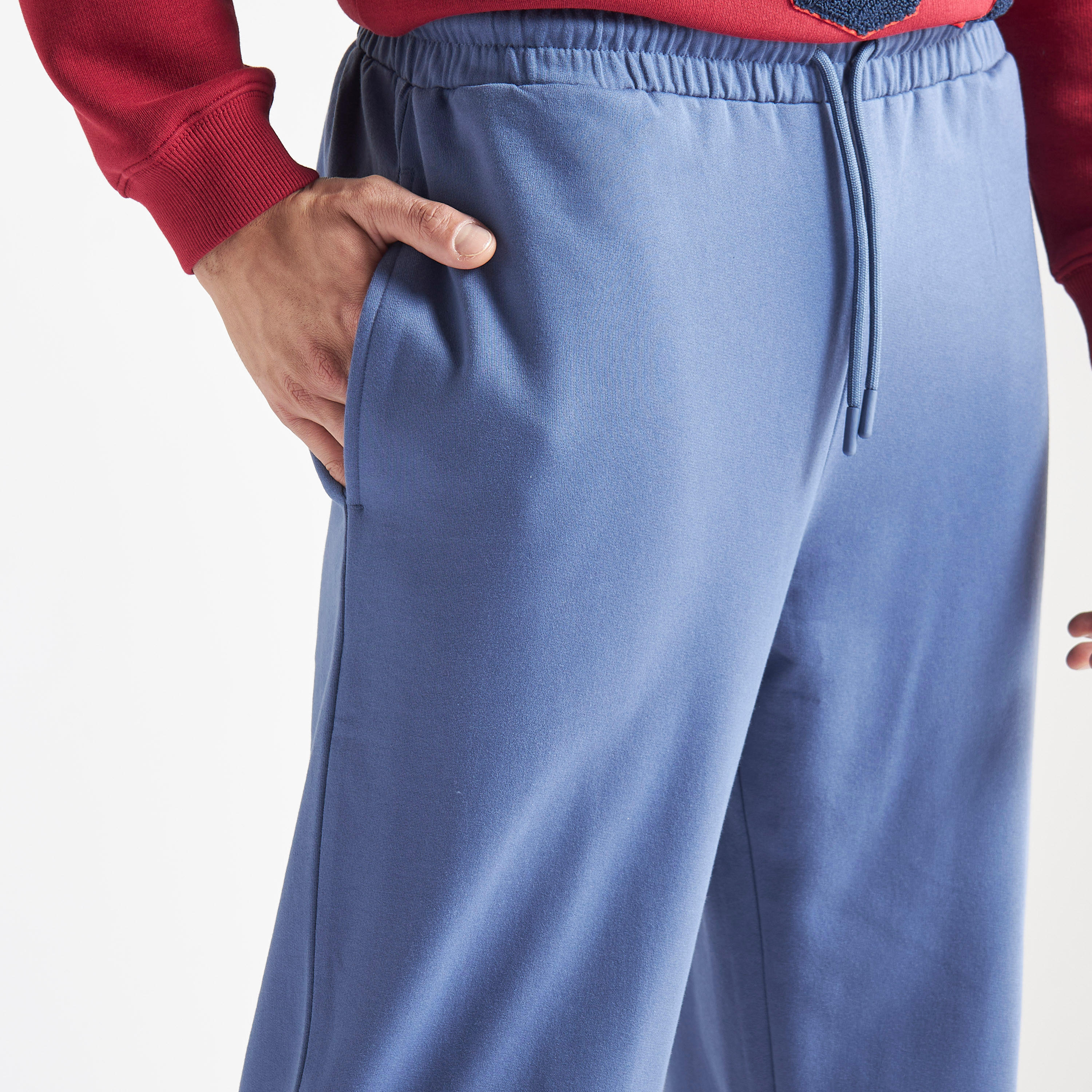 بنطلون رياضي سادة بجيوب وخصر مطّاطي-men-clothing-bottoms-joggers-image-1