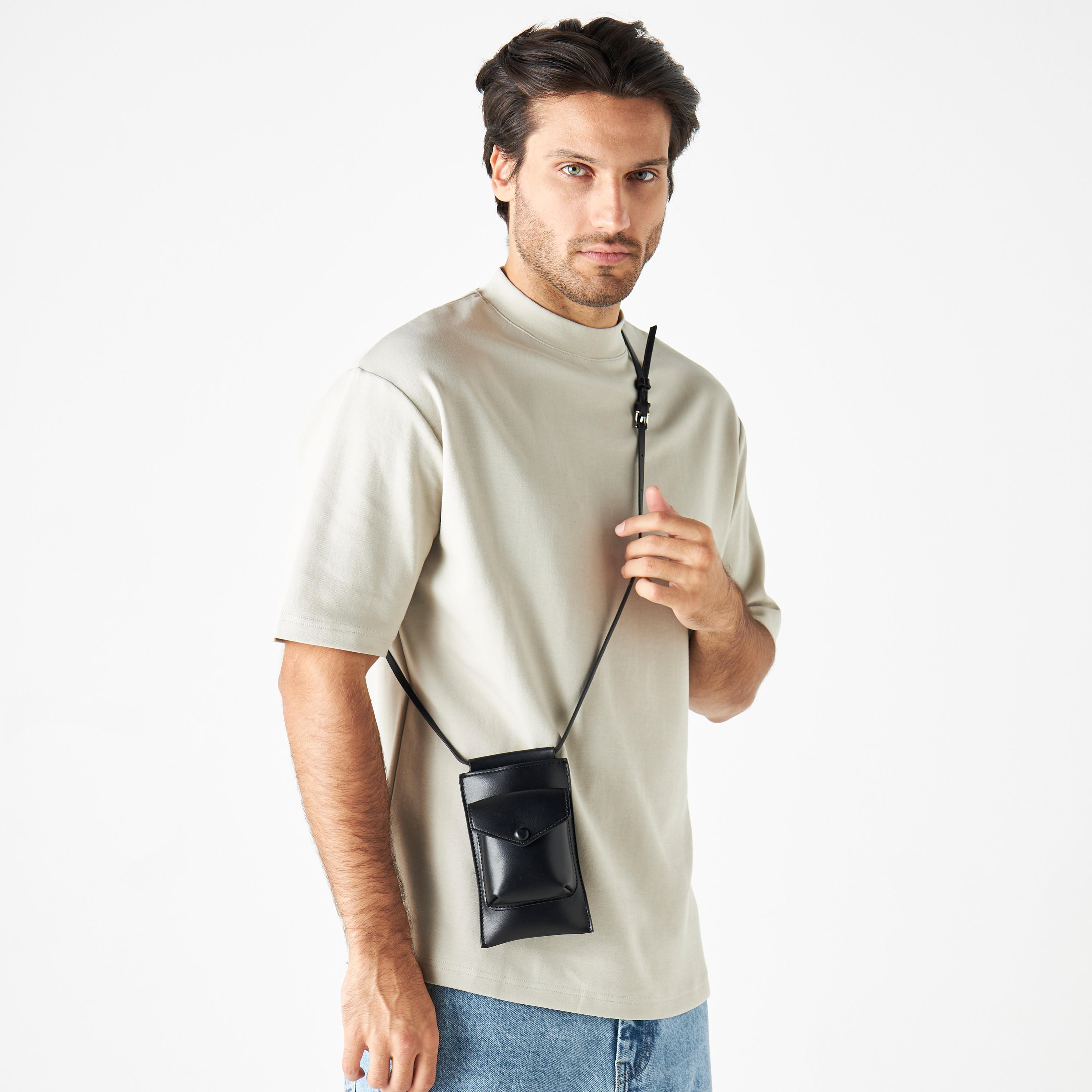 شنطة كروس بودي وشنطة هاتف صغيرة-men-bags-image-2