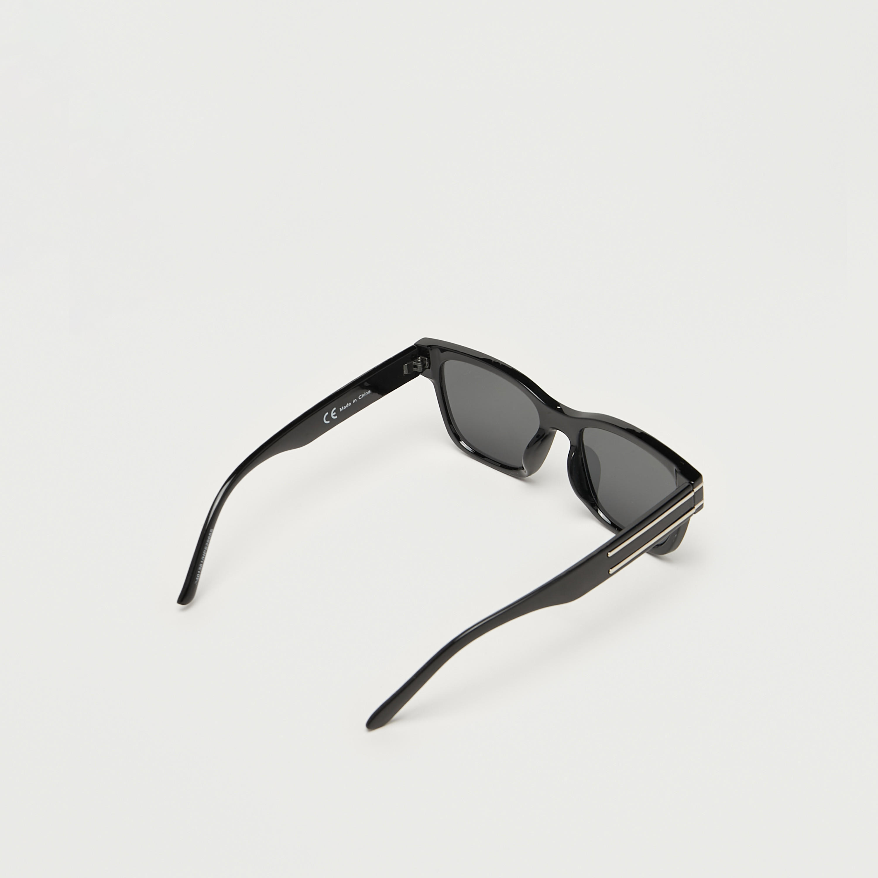 نظّارة شمسية بعدسات ملونة وإطار كامل ووسادات أنف-men-sunglasses-image-3