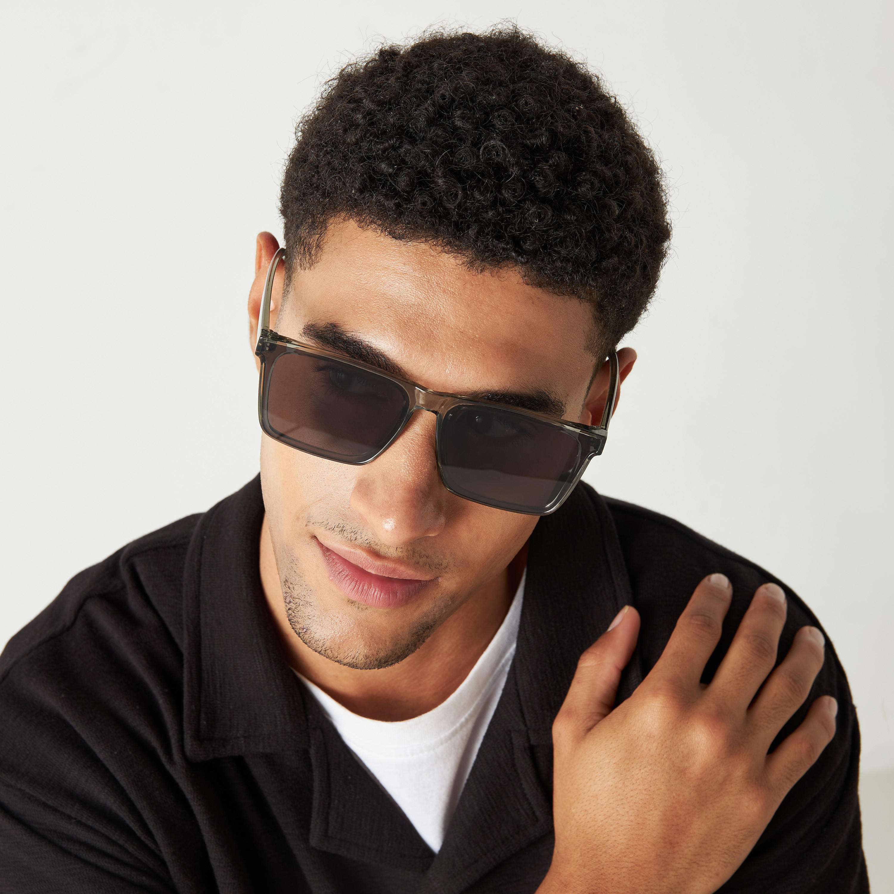 نظّارة شمسية ملوّنة بإطار كامل ووسادات أنف-men-sunglasses-image-2
