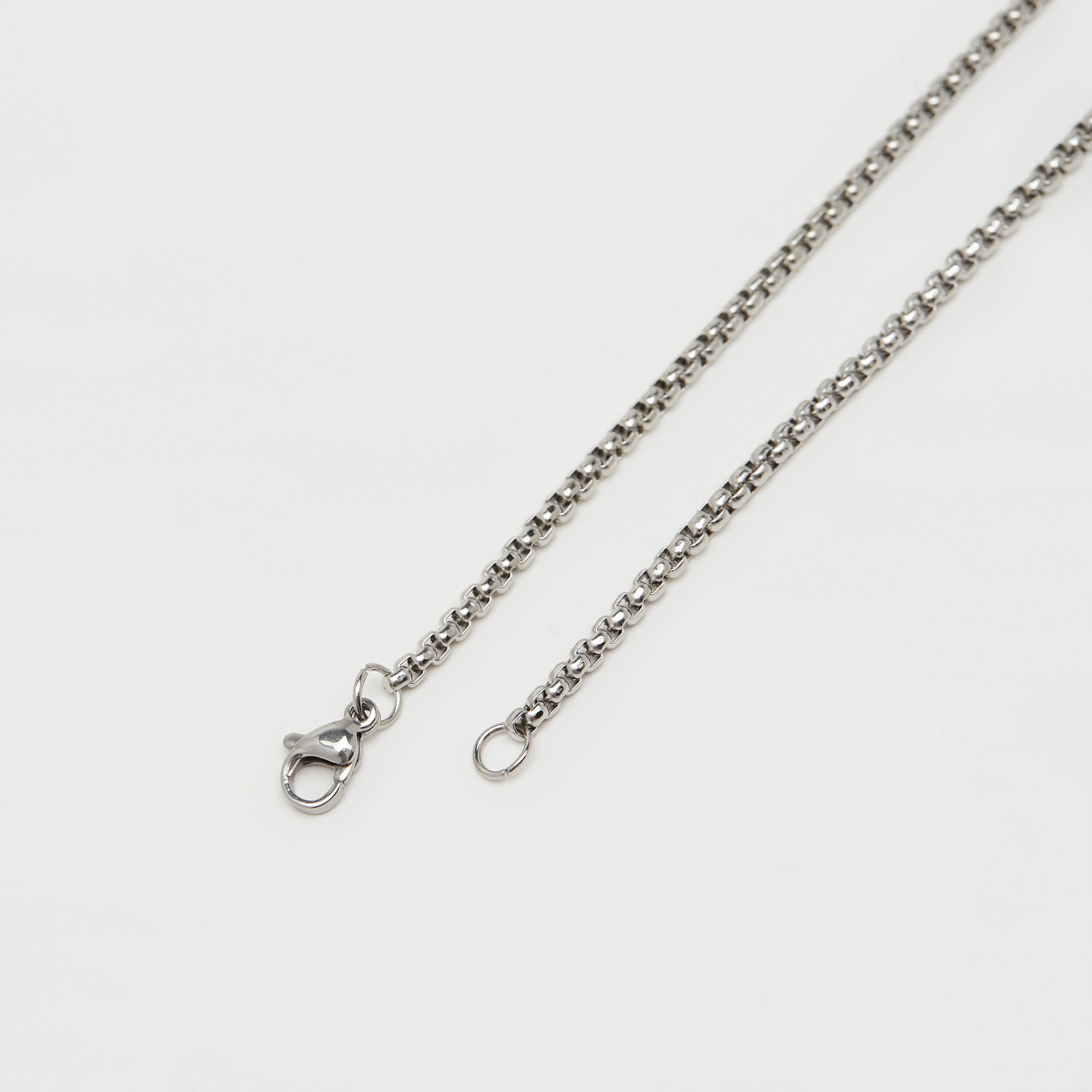 قلادة بدلاية ميتاليك ومشبك إغلاق-men-watchesandjewellery-necklacesandpendants-image-4