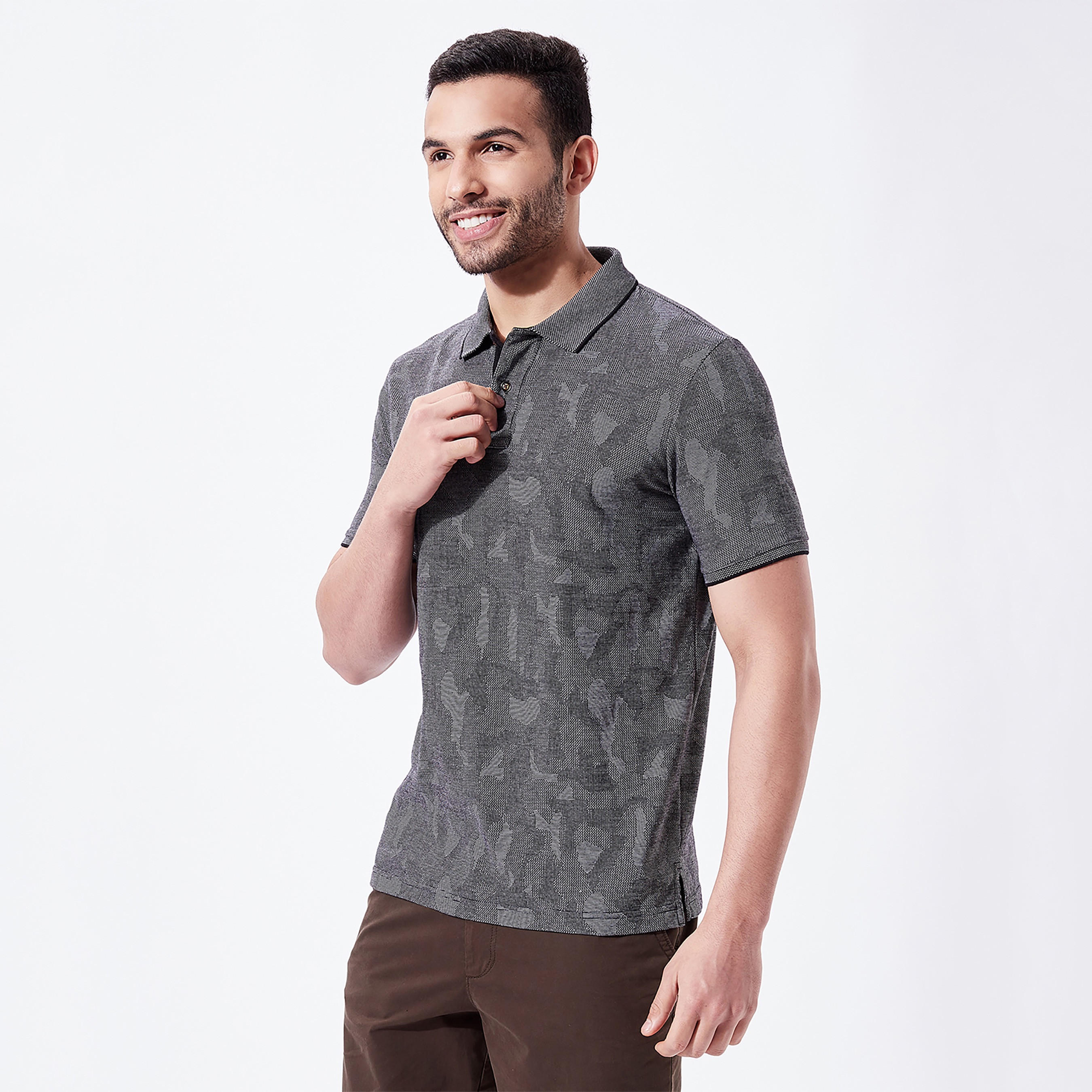 تيشيرت بولو جاكار بارز الملمس بأكمام قصيرة من فهرنهايت-men-clothing-tshirtsandpolos-polos-image-3