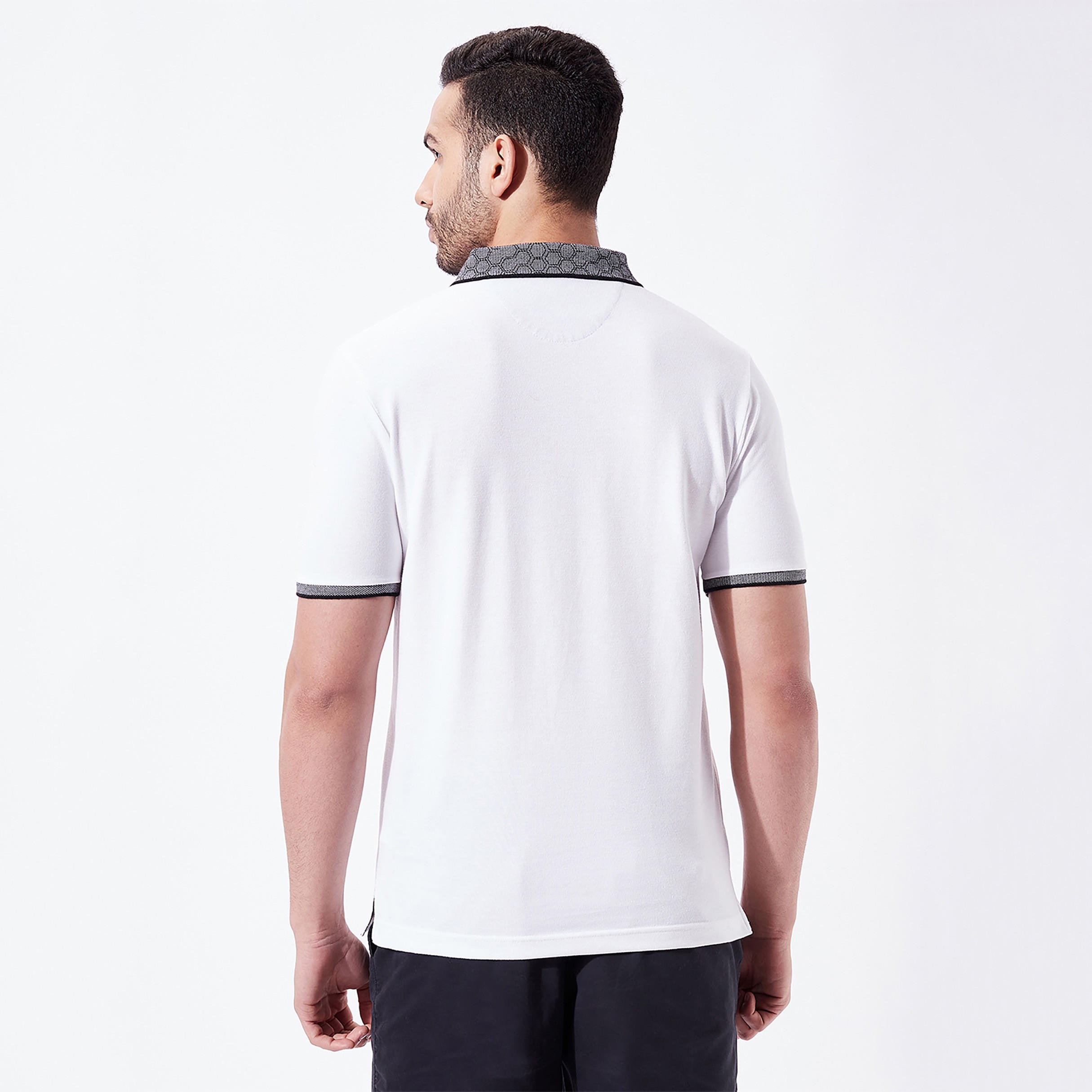 تيشيرت بولو بأكمام قصيرة وتفاصيل مطرزة من فهرنهايت-men-clothing-tshirtsandpolos-polos-image-4