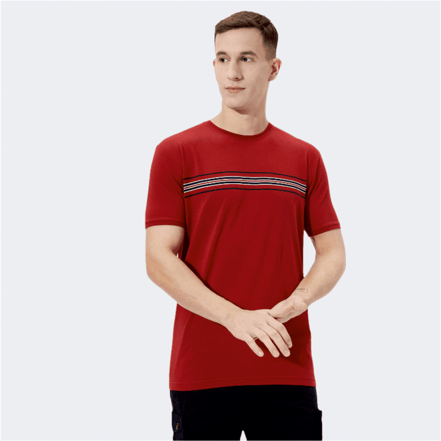 تيشيرت مخطط بياقة ضيقة وأكمام قصيرة من فهرنهايت-men-clothing-tshirtsandpolos-tshirts-image-1