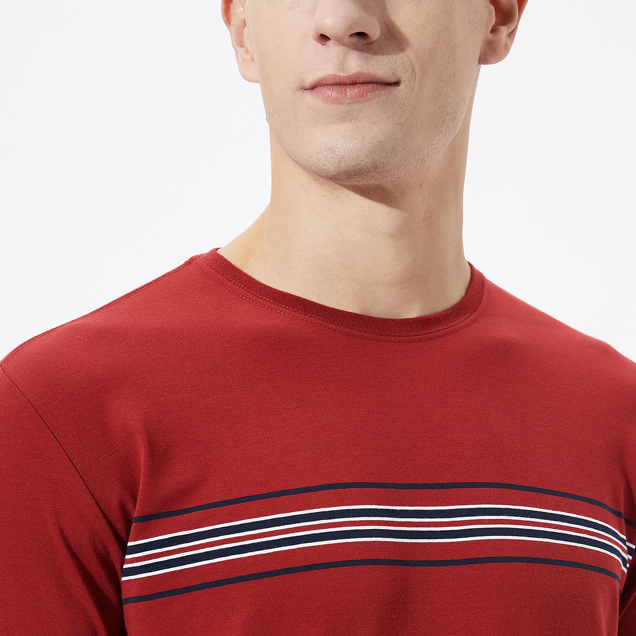 تيشيرت مخطط بياقة ضيقة وأكمام قصيرة من فهرنهايت-men-clothing-tshirtsandpolos-tshirts-image-5