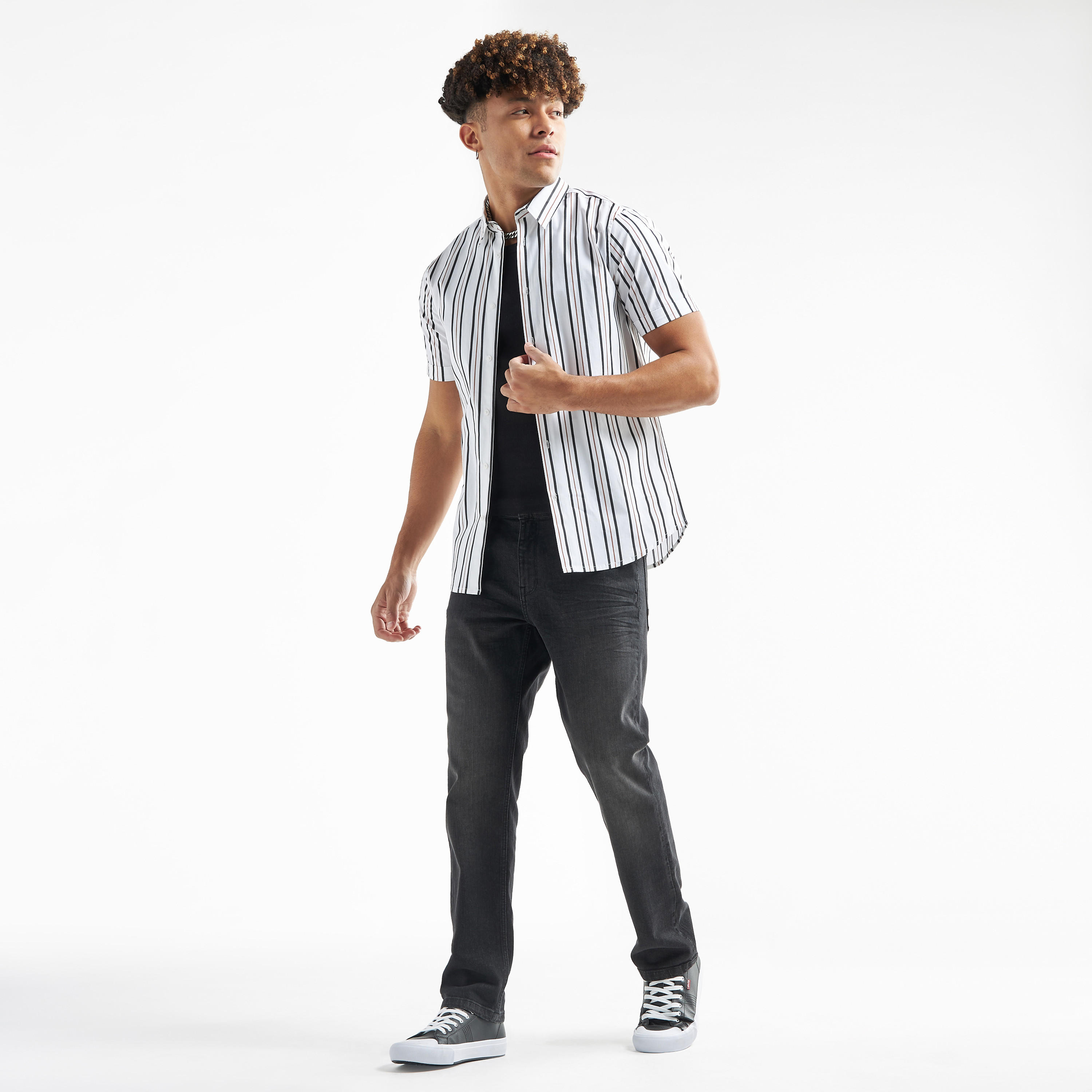 قميص بارز الملمس بأكمام قصيرة-men-clothing-shirts-image-3