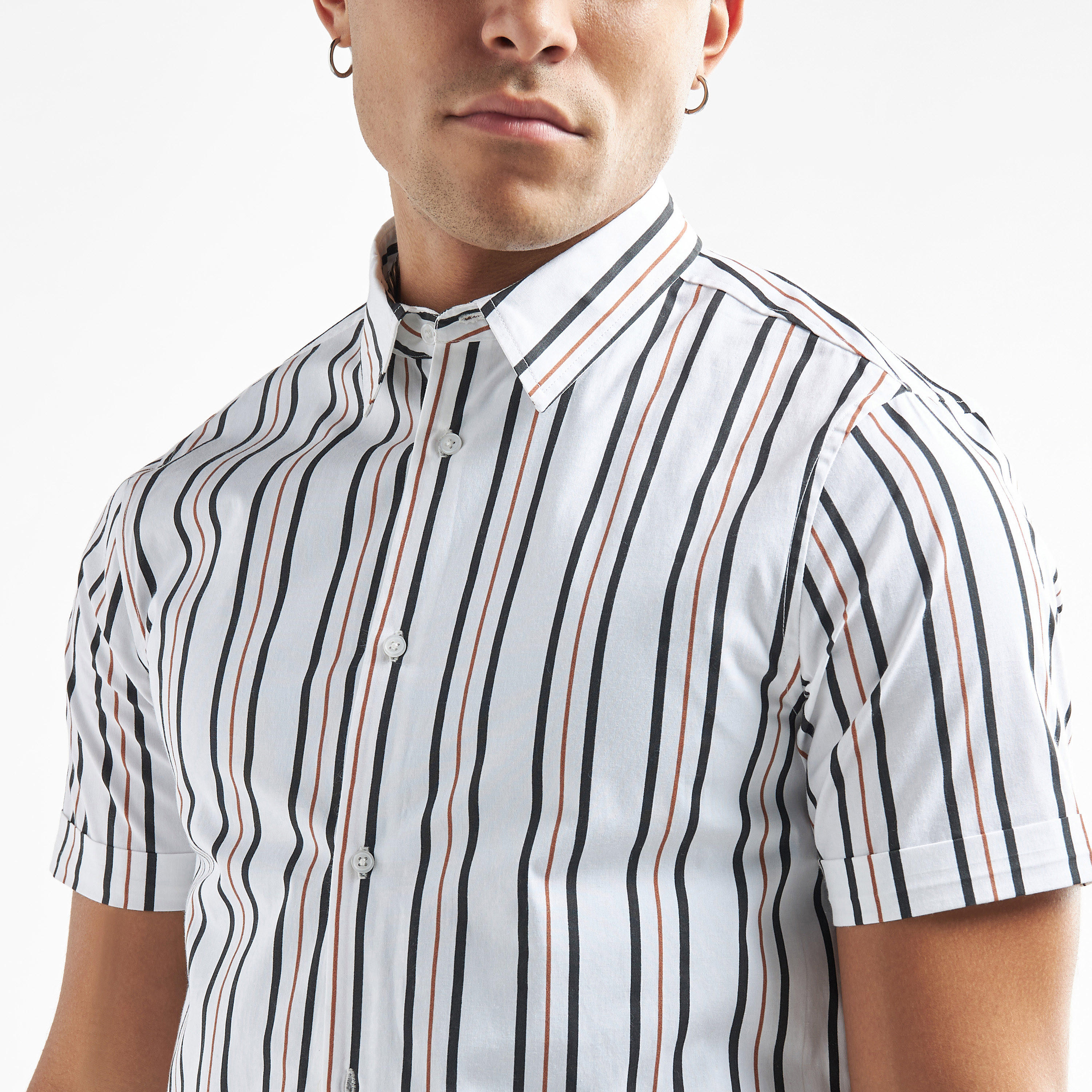 قميص بارز الملمس بأكمام قصيرة-men-clothing-shirts-image-1