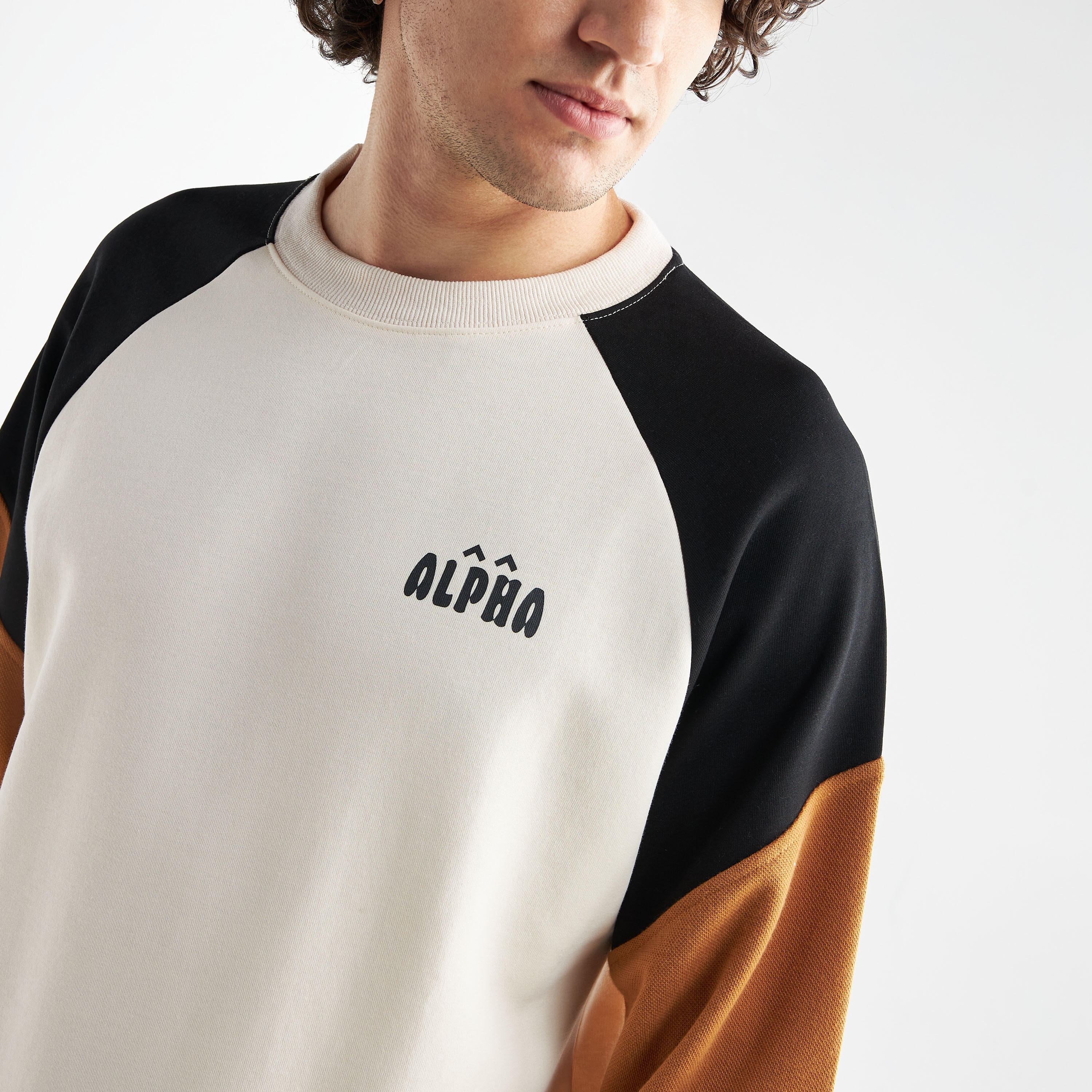 سويت شيرت بقوالب ملونة وأكمام طويلة-men-winterwear-hoodiesandsweatshirts-image-1