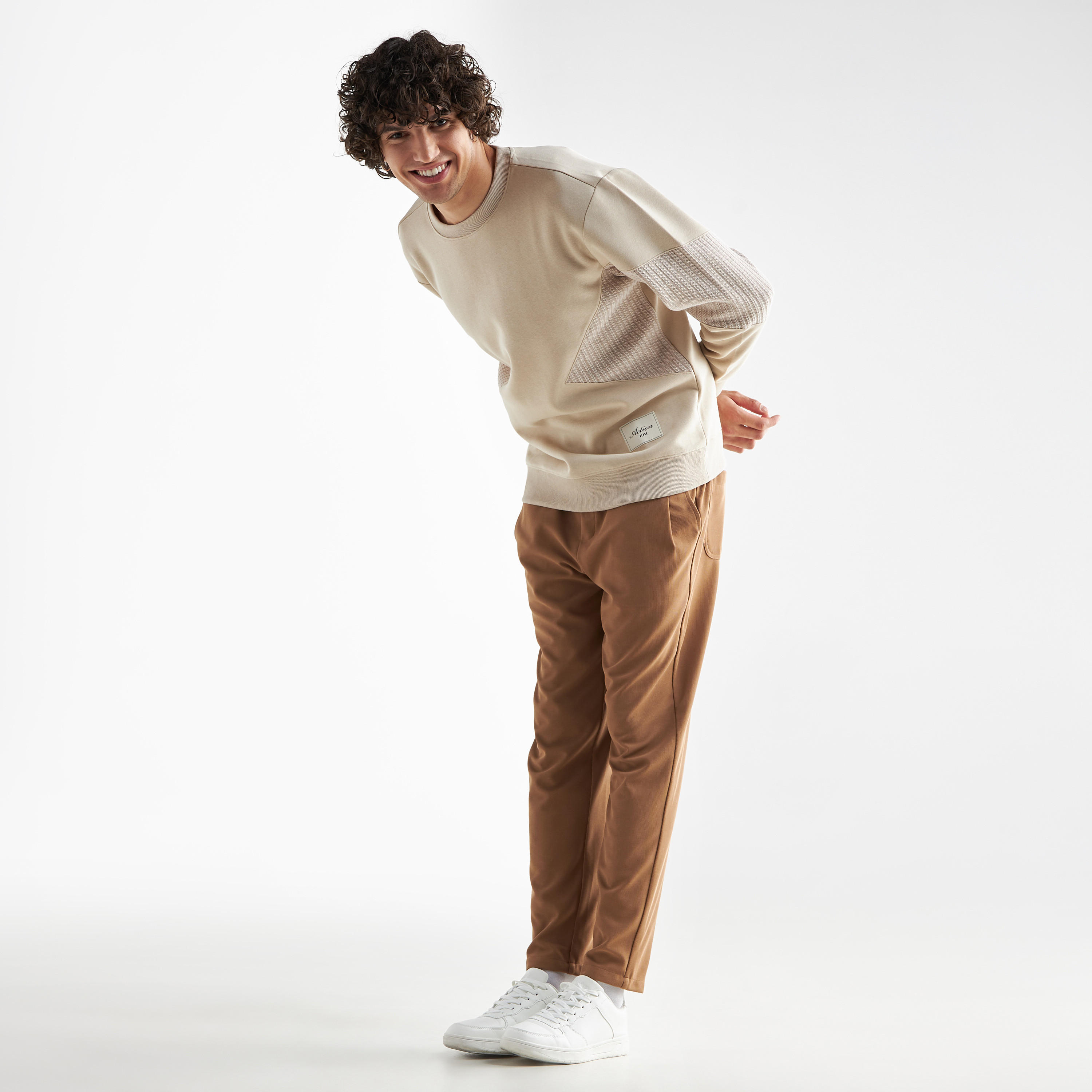 سويت شيرت بأكمام طويلة-men-winterwear-hoodiesandsweatshirts-image-4