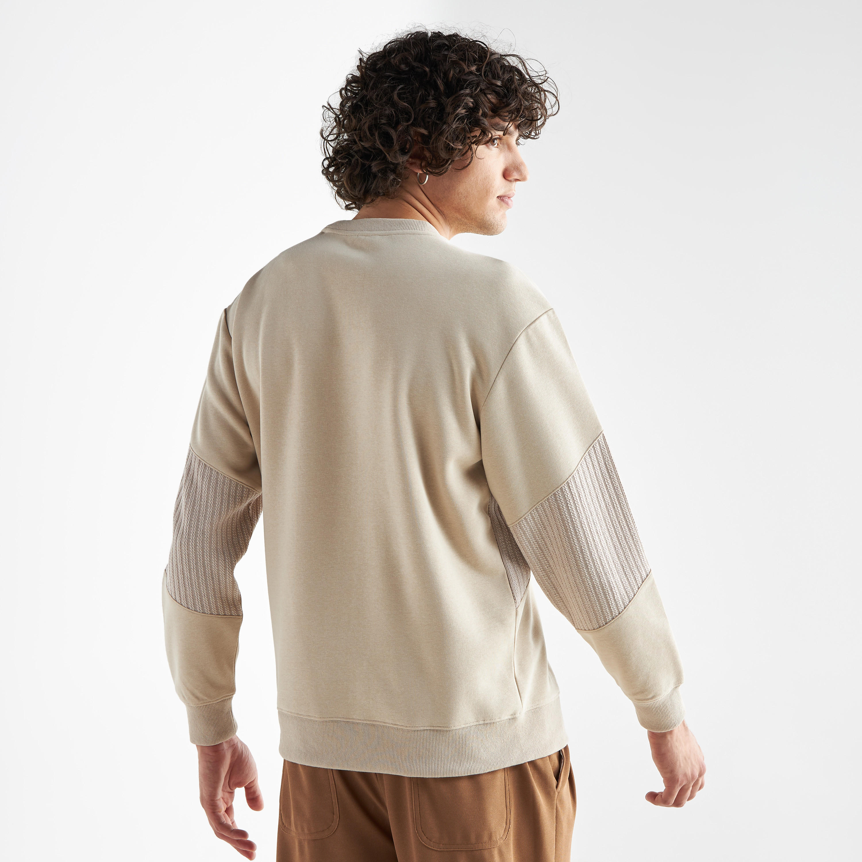 سويت شيرت بأكمام طويلة-men-winterwear-hoodiesandsweatshirts-image-3
