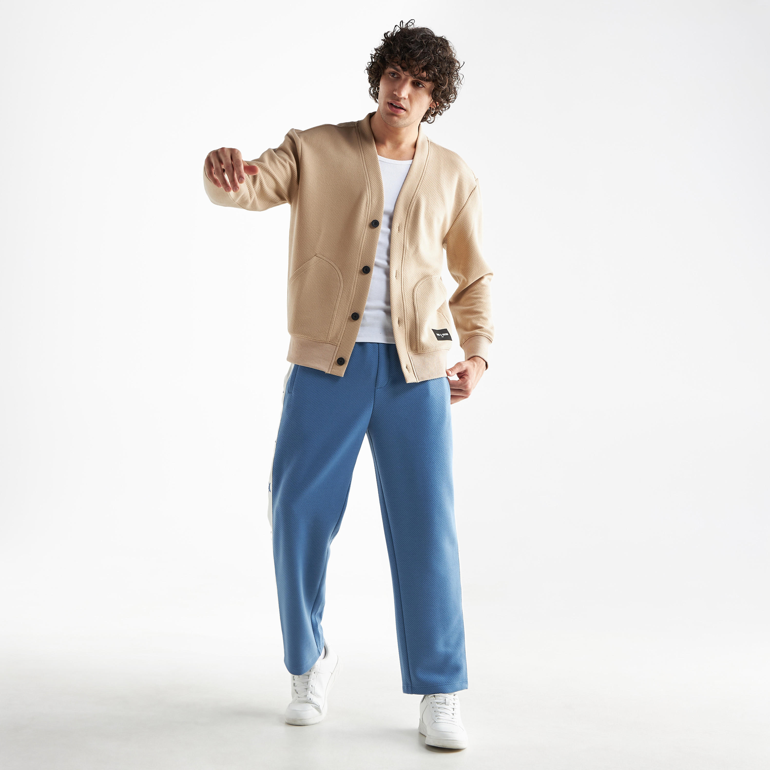 جاكيت بارز الملمس بجيوب وأزرار-men-clothing-jacketsandblazers-jackets-image-4