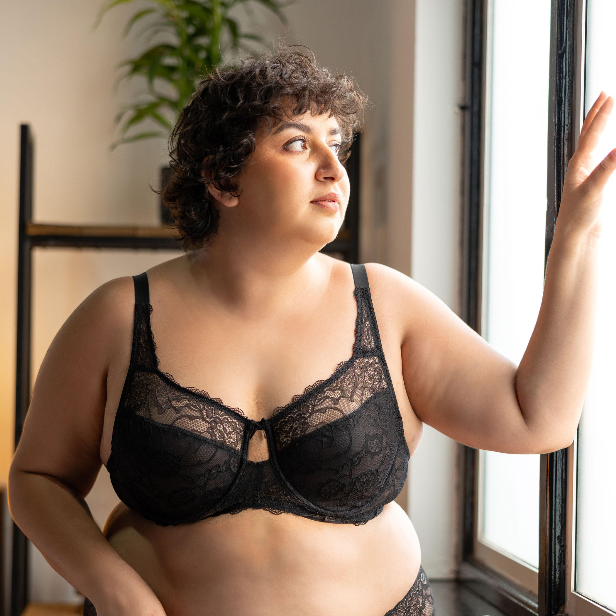 صدرية دانتيل مقاس كبير غير مبطنة بتصاميم مغايرة وسلك تشارلوت من آدارايا-women-clothing-lingerie-bras-image-2