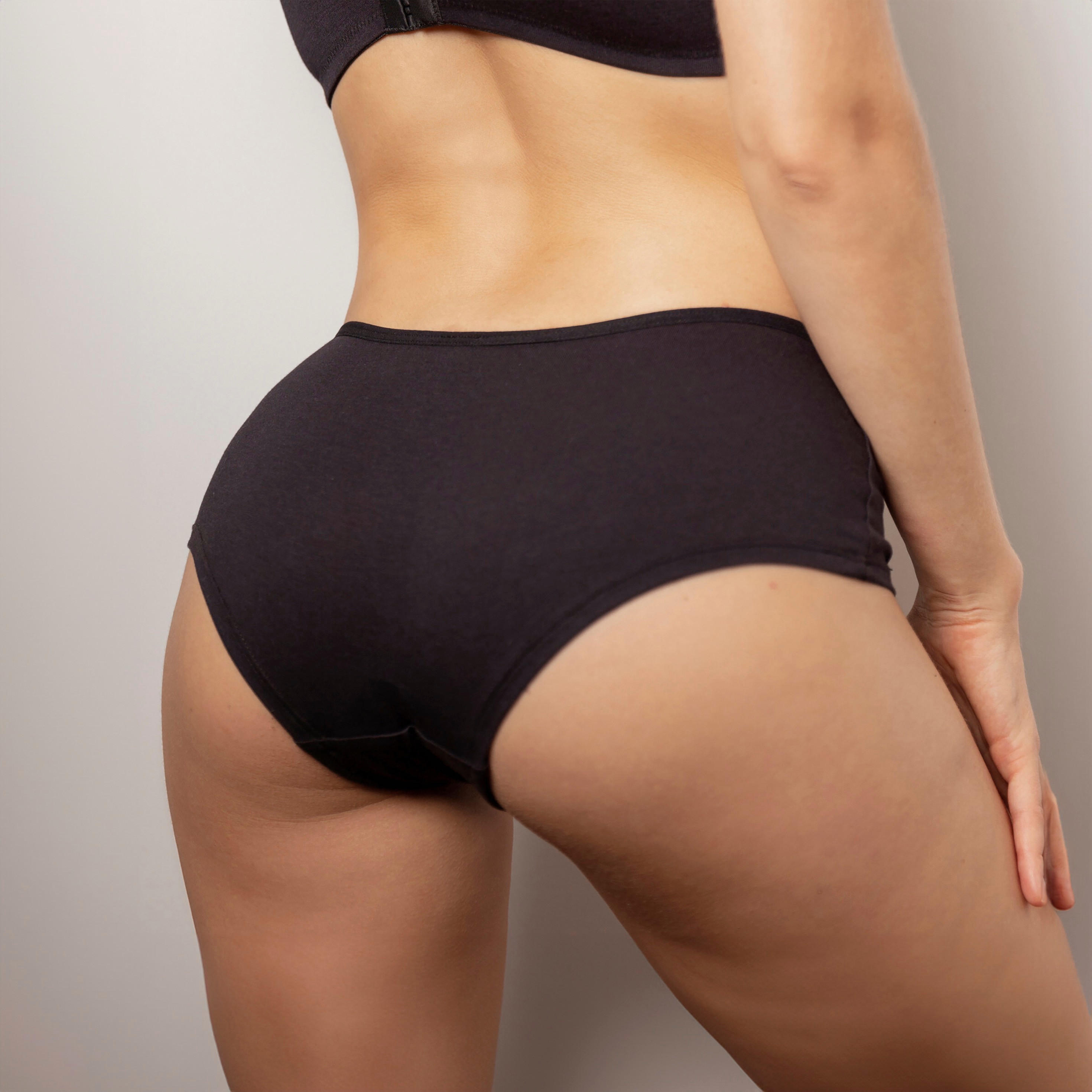 سراويل بوي شورت بخصر مطاطي من آدارايا- طقم من 3 قطع-women-clothing-lingerie-panties-image-6