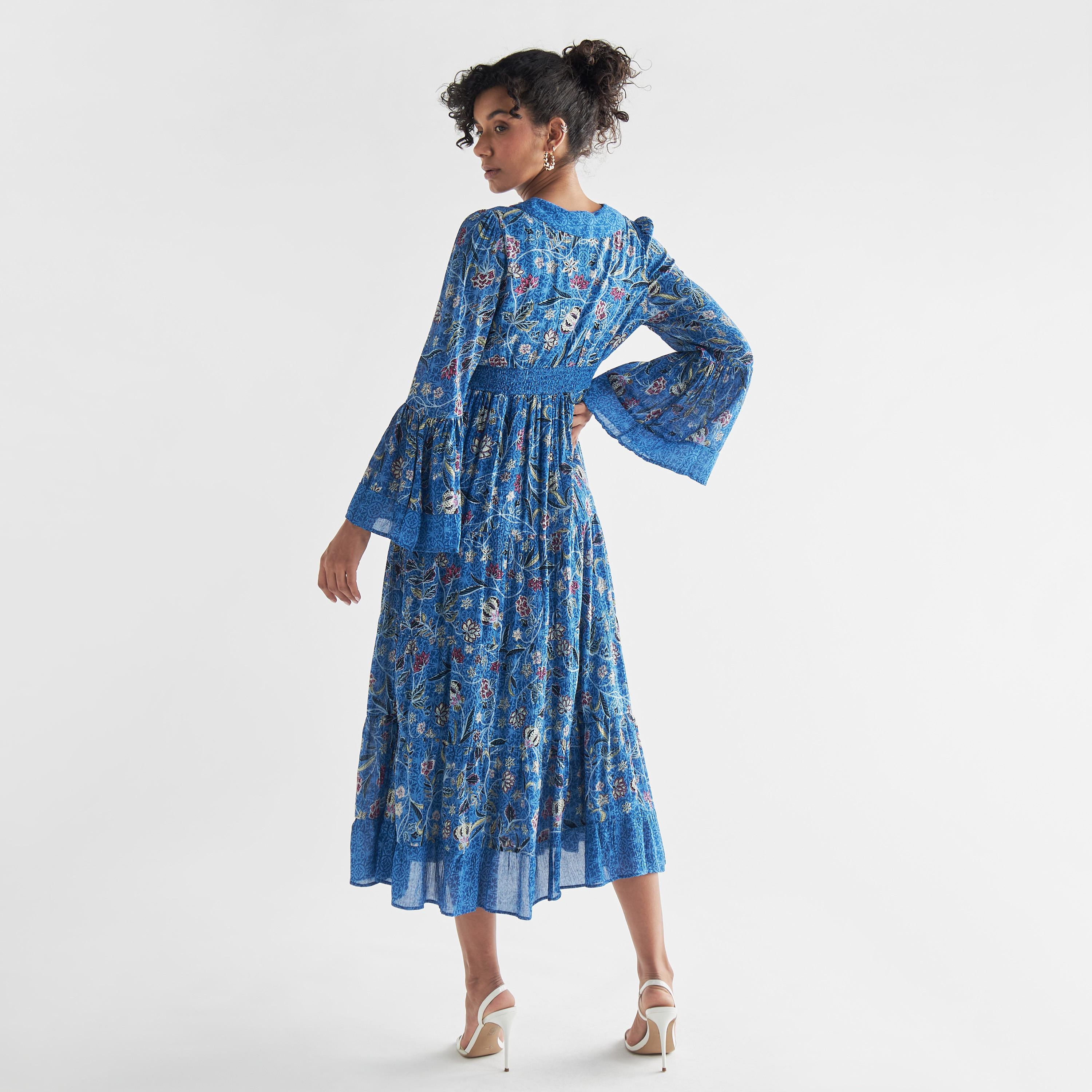 فستان بياقة V وطبعات أزهار وأكمام جرس-women-clothing-dresses-image-2