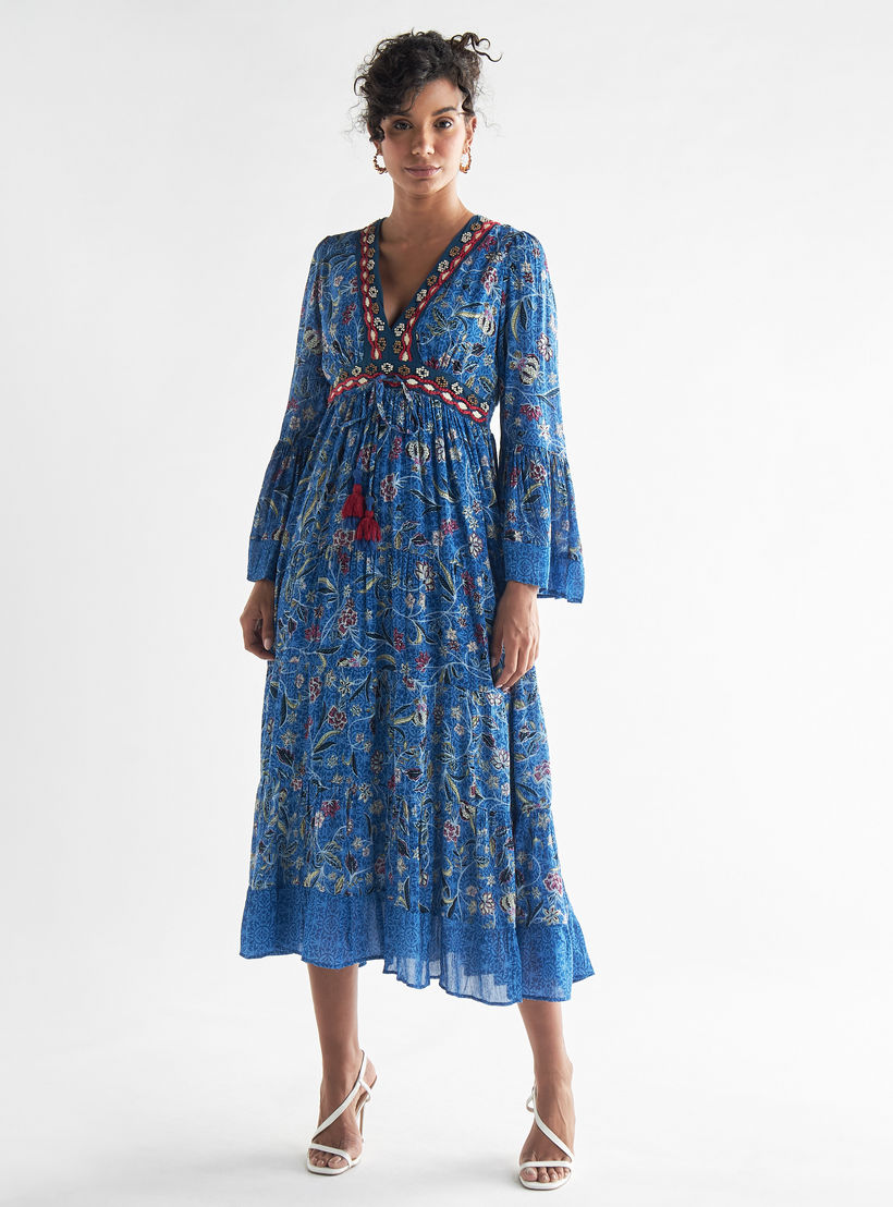 فستان بياقة V وطبعات أزهار وأكمام جرس-women-clothing-dresses-image-3
