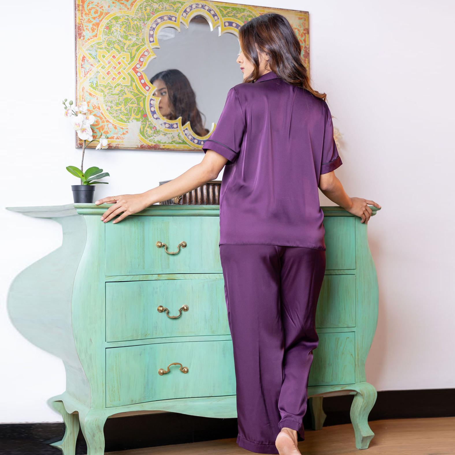طقم بنطلون بيجاما وقميص سادة ساتان بياقة طويلة من آدارايا-women-clothing-nightwear-pyjamas-longsets-image-2