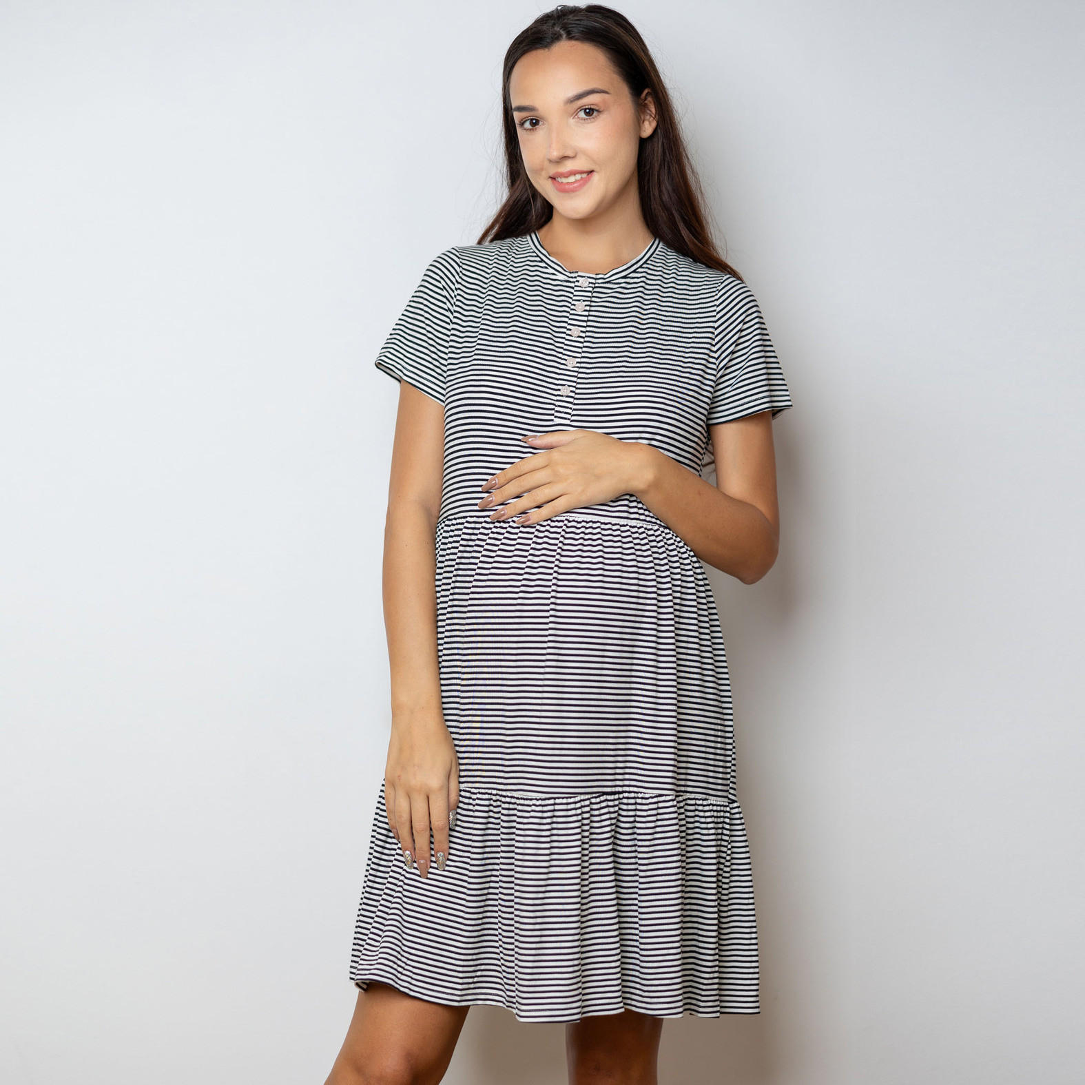 قميص نوم للحوامل مخطط بأكمام قصيرة من آدارايا-women-clothing-maternity-nightwear-image-4