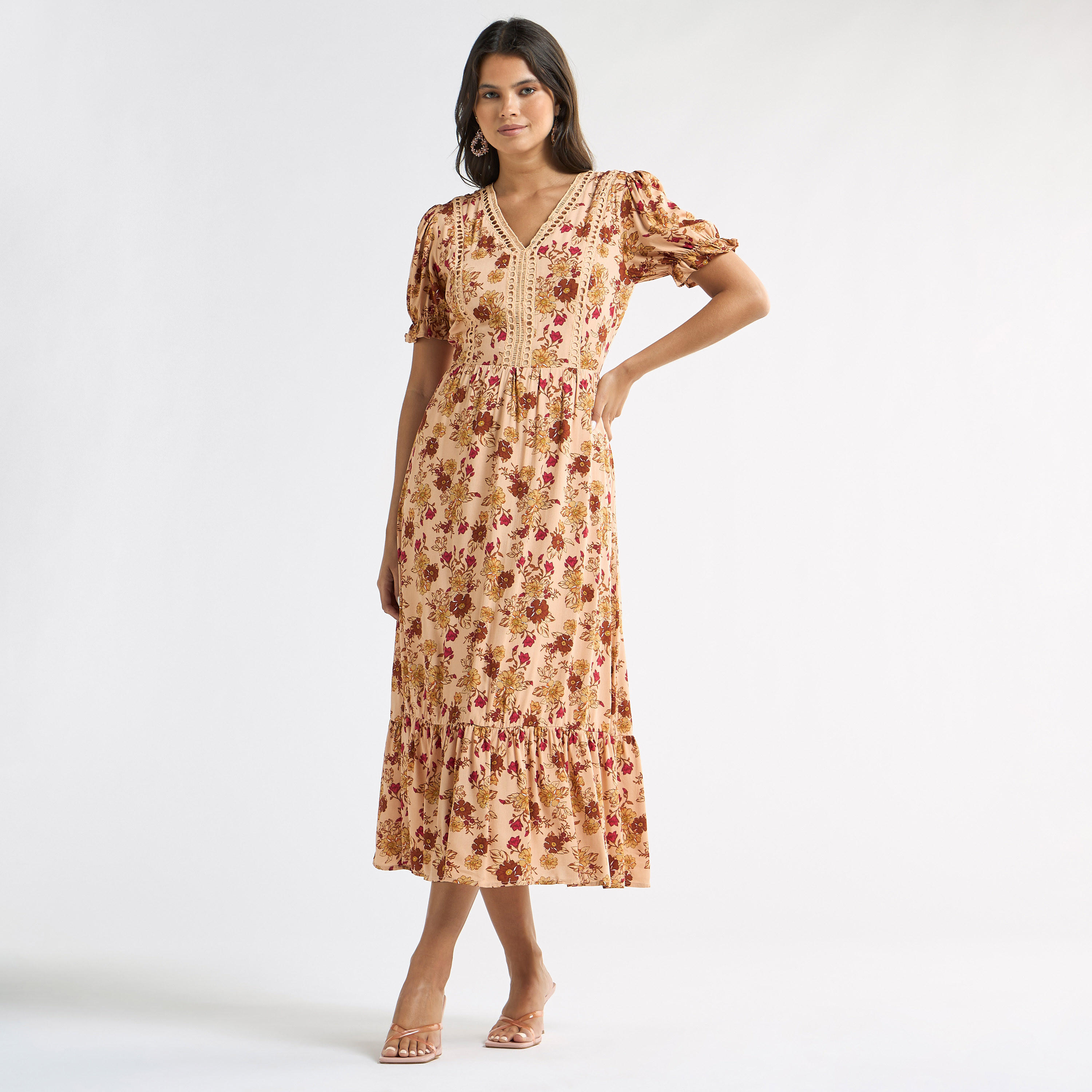 فستان إيه لاين ميدي بياقة V وأكمام منفوخة وطبعات زهرية-women-clothing-dresses-image-1