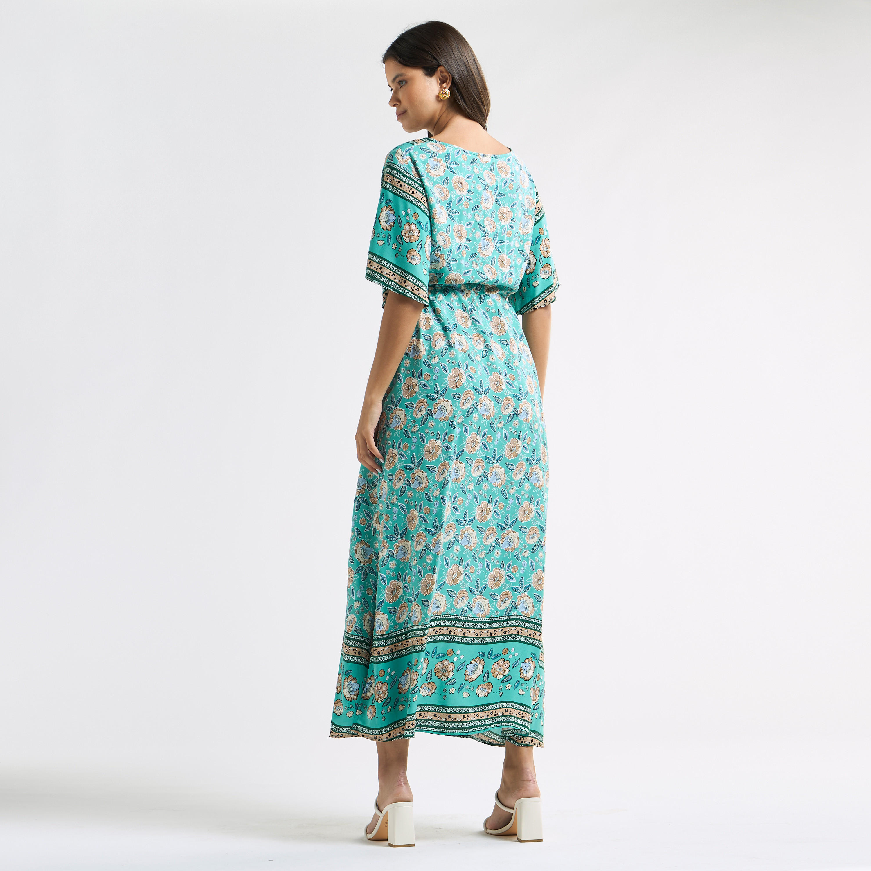 فستان بياقة v وأربطة وأكمام قصيرة وطبعات أزهار-women-clothing-dresses-image-3